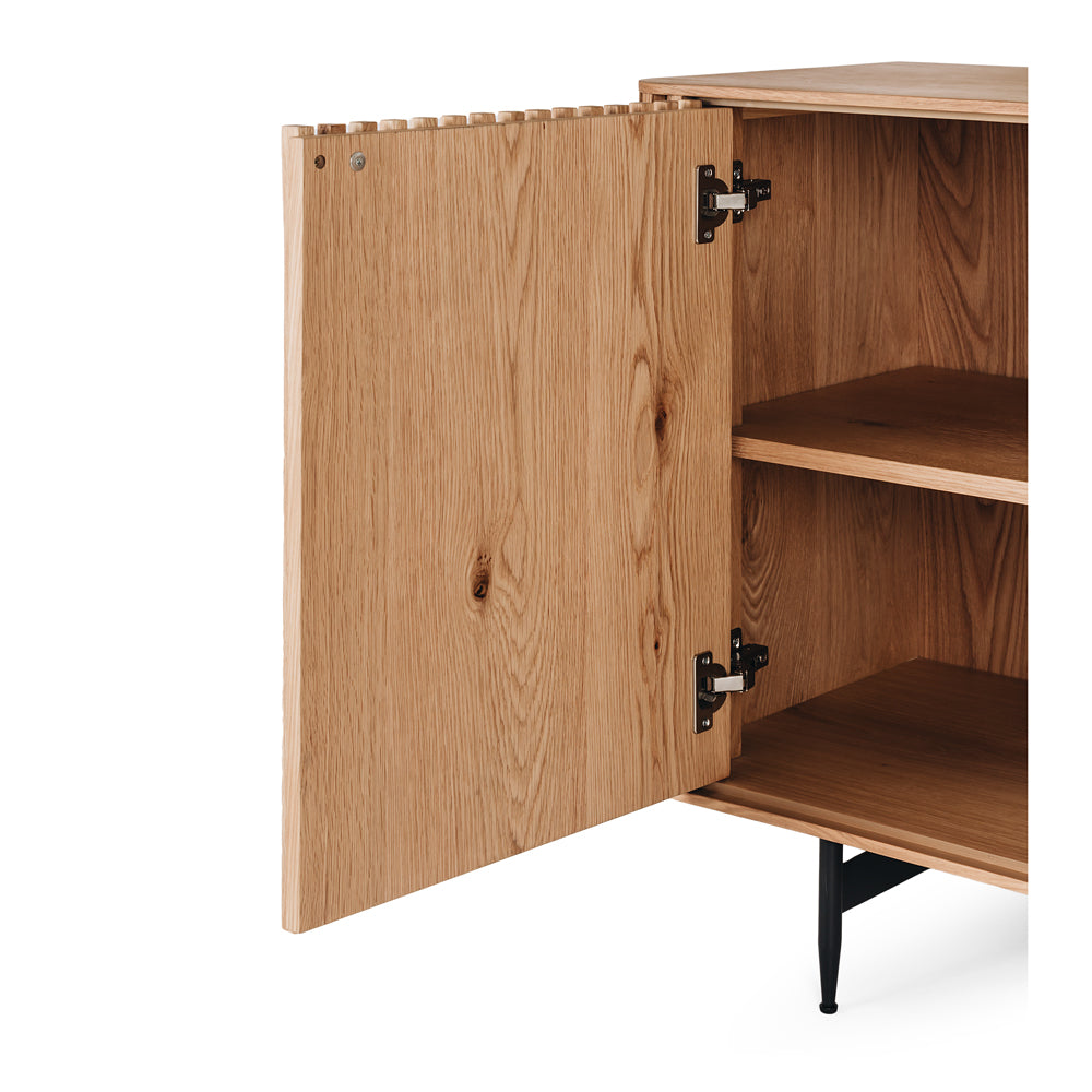 LINEA SIDEBOARD | NATURAL OAK