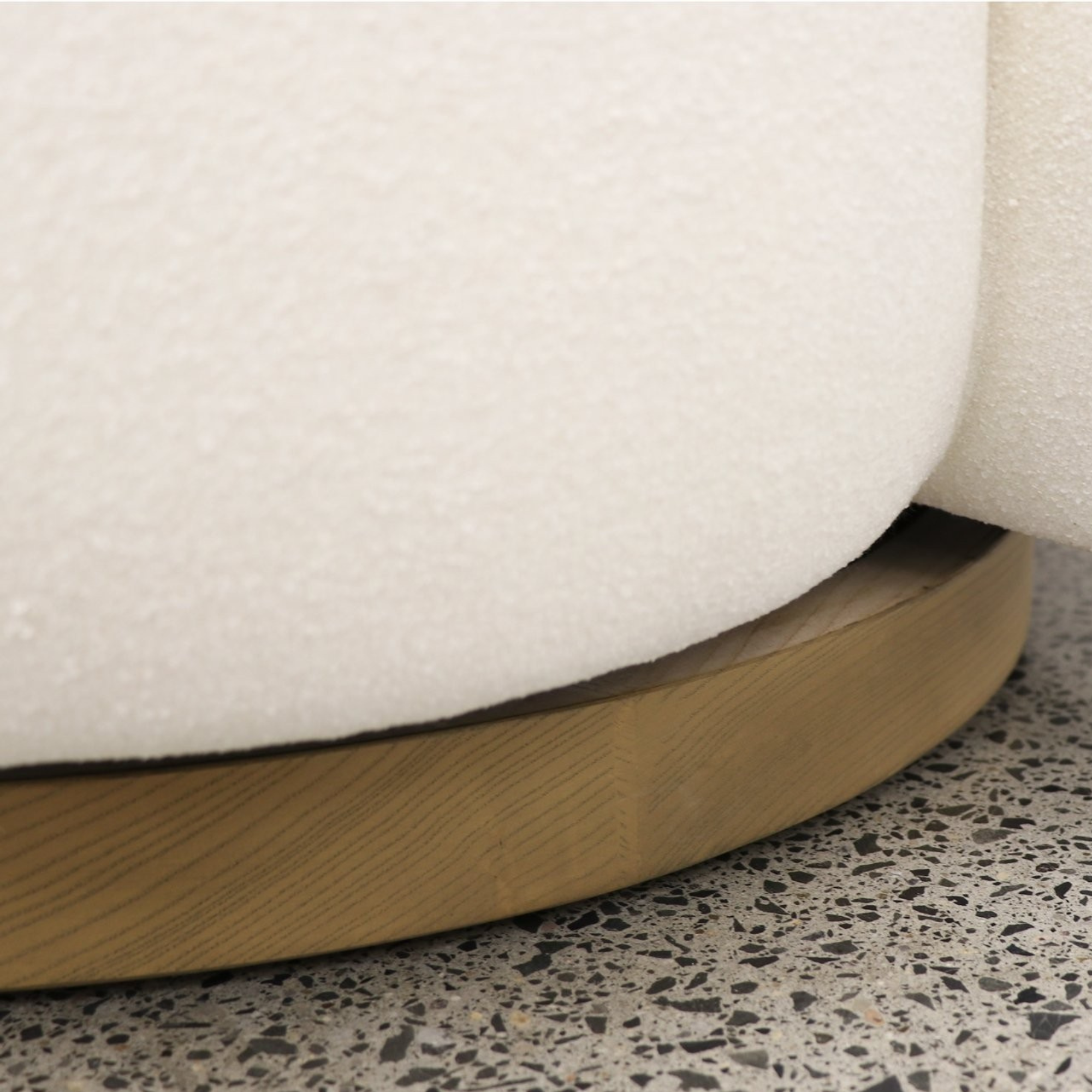 ARAN SWIVEL CHAIR | CREAM