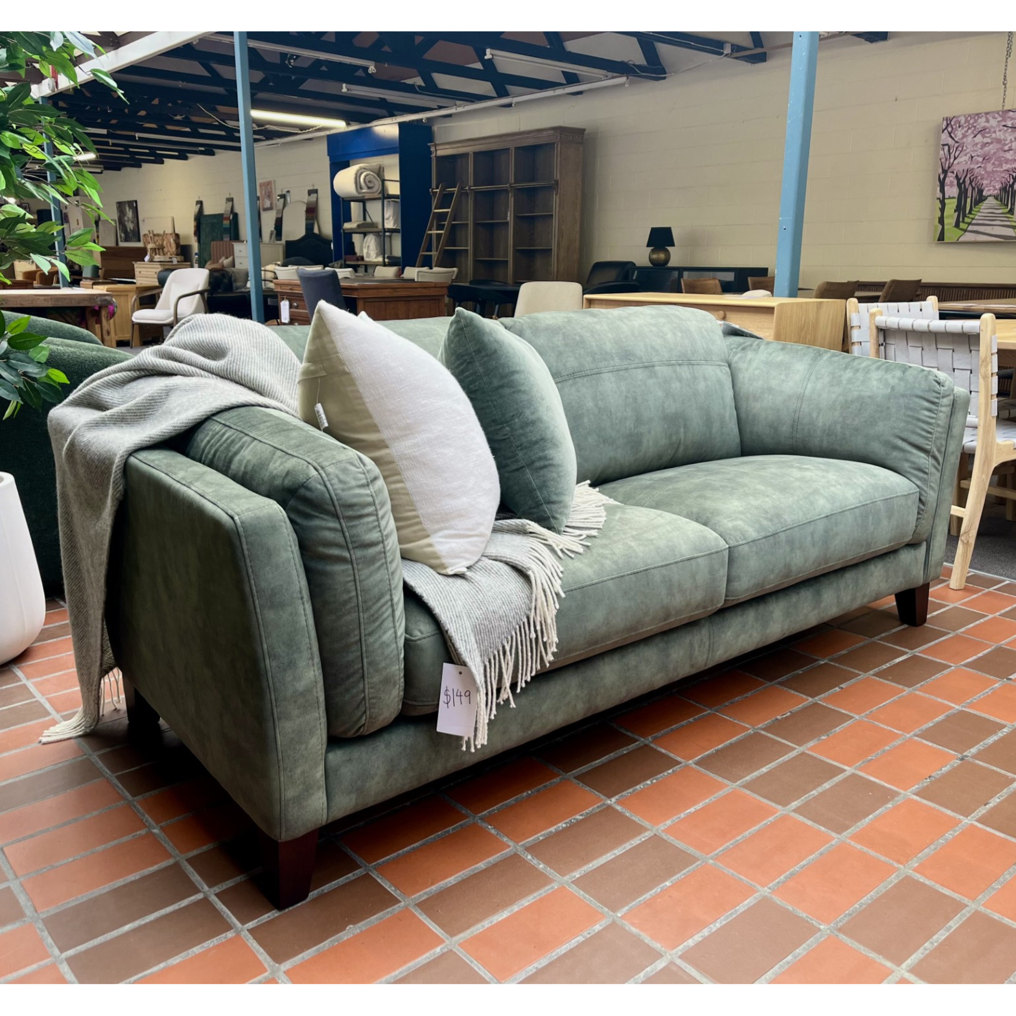 DEMARO 3 + 2 SEATER LOUNGE SUITE | GREEN