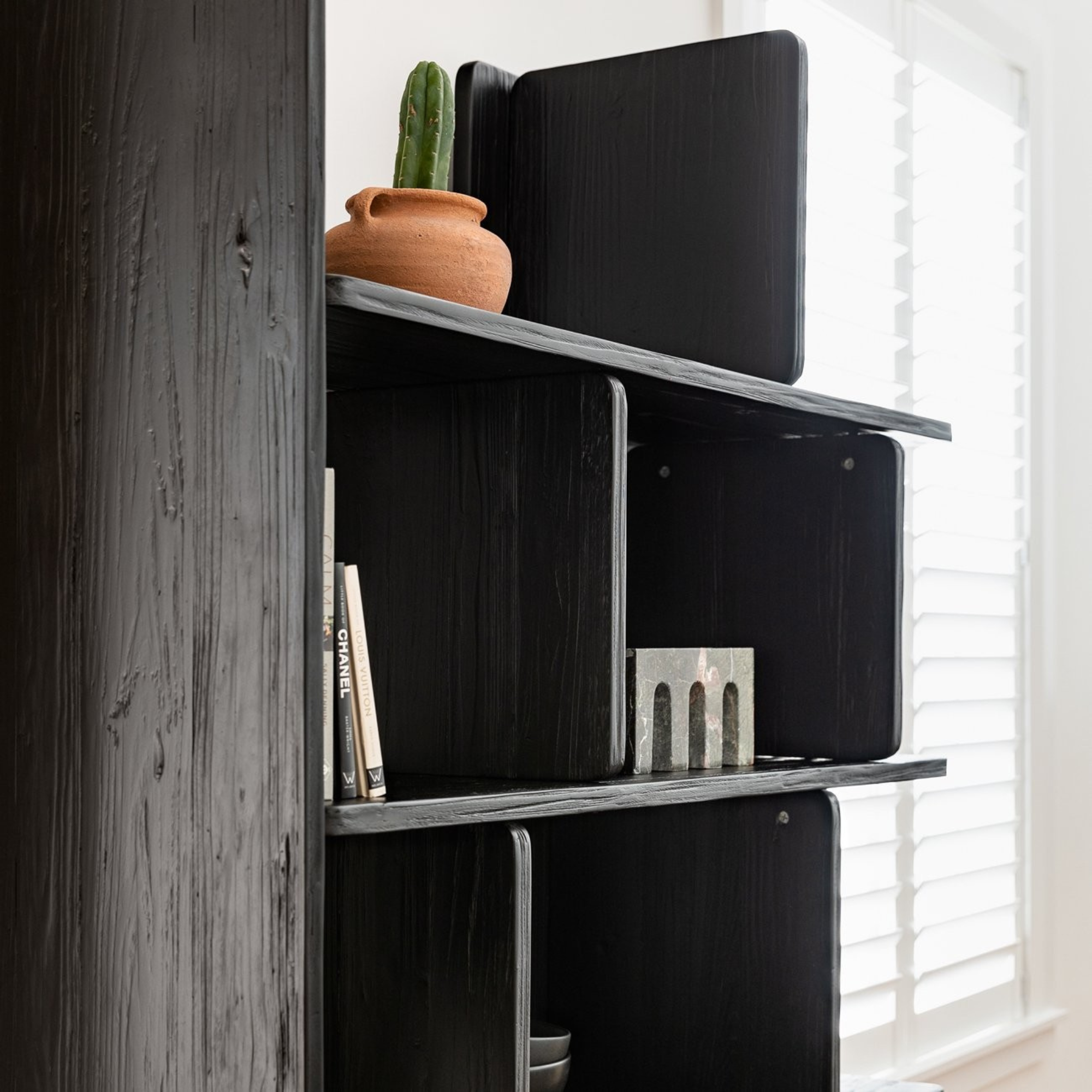 FERNANDO SHELVING UNIT - MATT BLACK