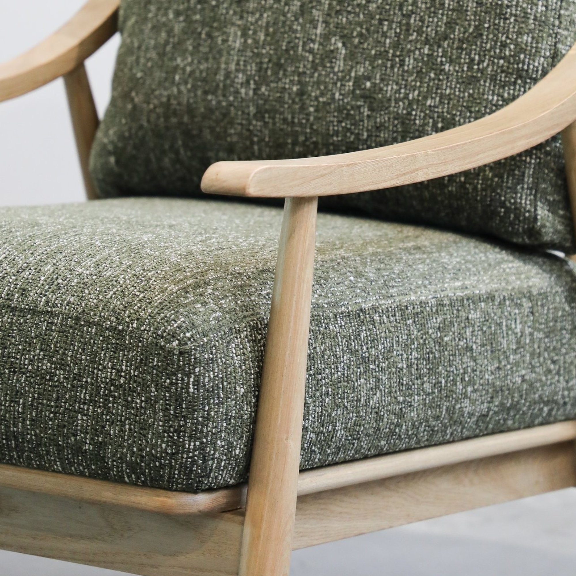 GRACE ARMCHAIR | OLIVE