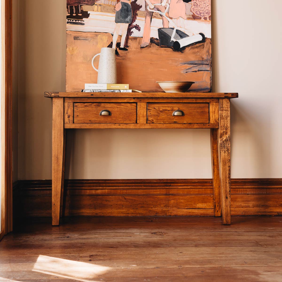 BAELISH SOFA | CONSOLE TABLE