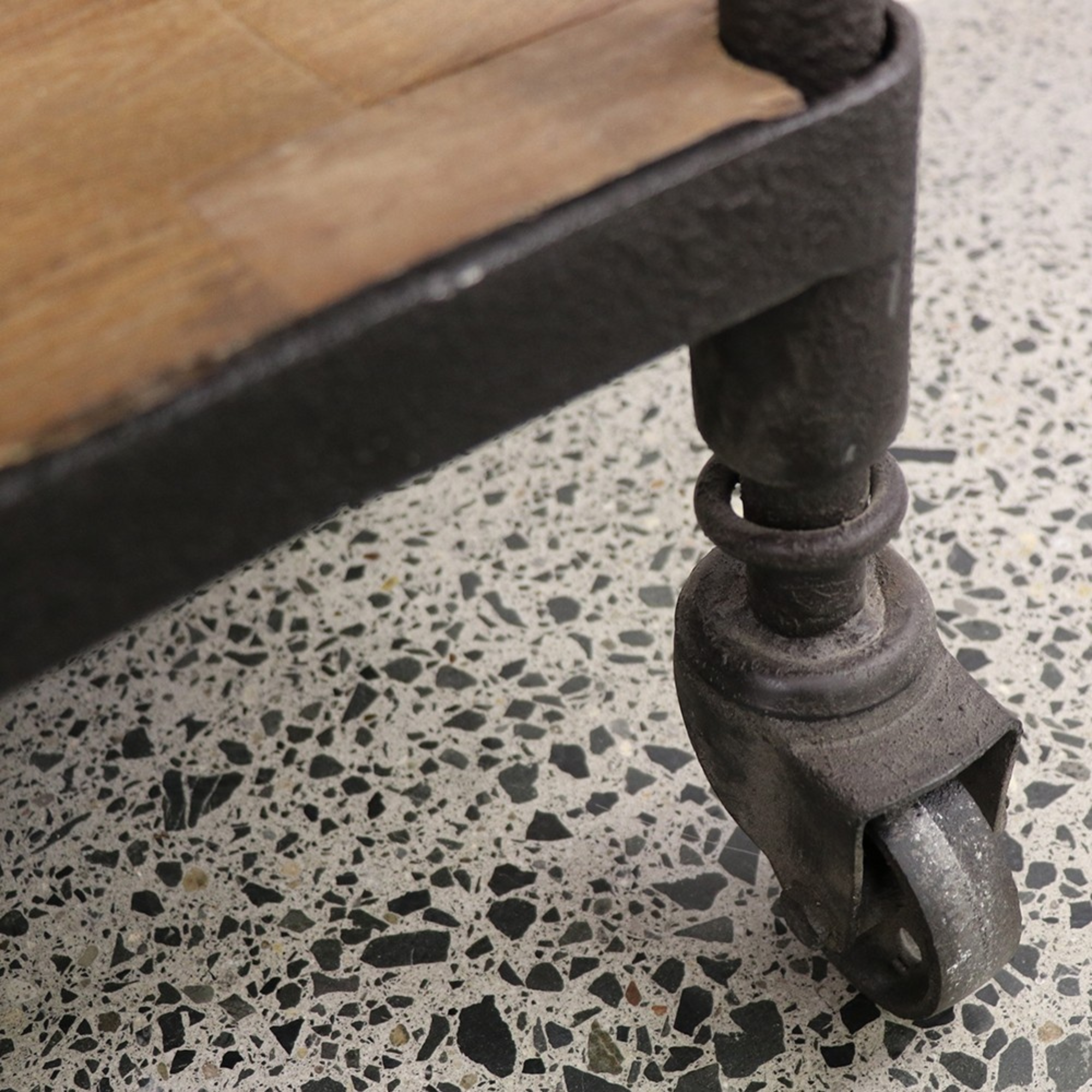INDUSTRIAL METAL SHELVING UNIT | NARROW