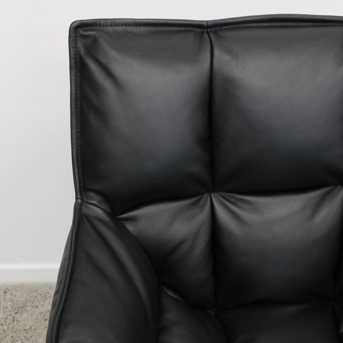 Memphis Swivel Armchair | Black Leather
