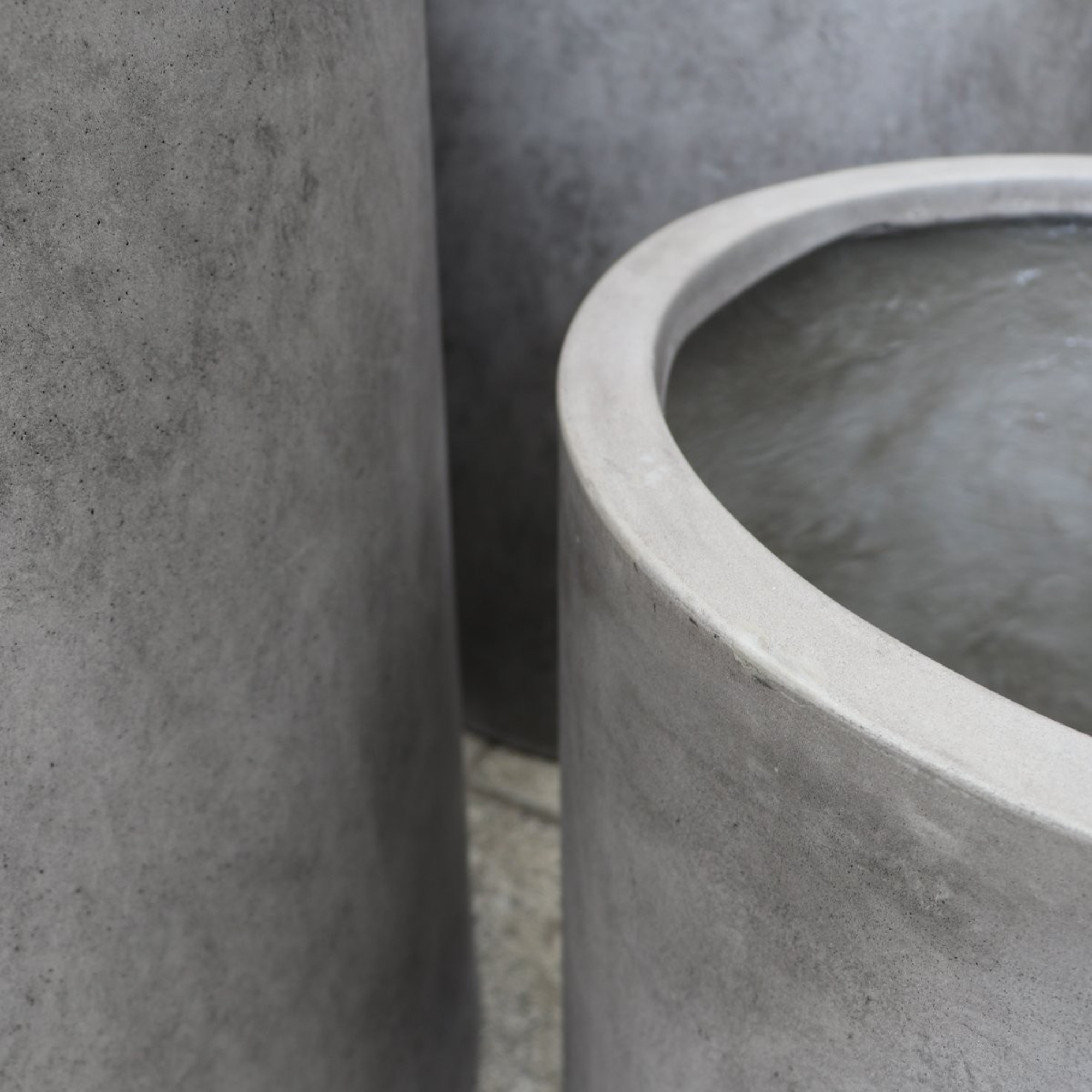 MIKONUI CYLINDER PLANTER | CEMENT | 3 SIZES