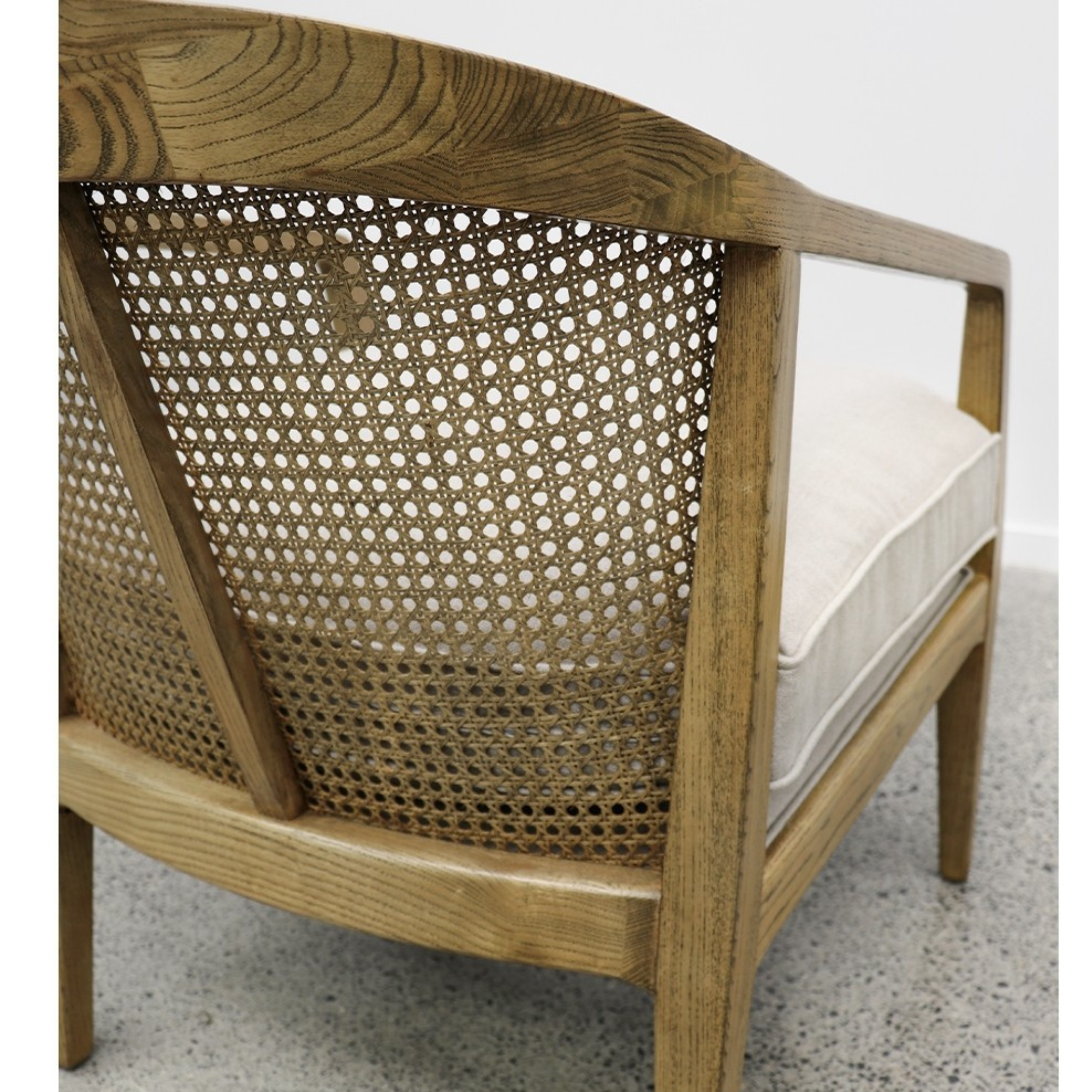 NEWPORT ARMCHAIR | LIGHT OAK