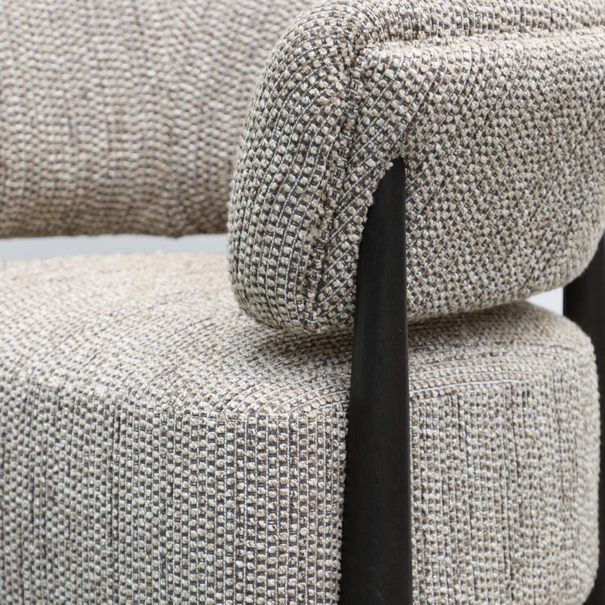 ODESSA OCCASIONAL CHAIR | CARAMEL