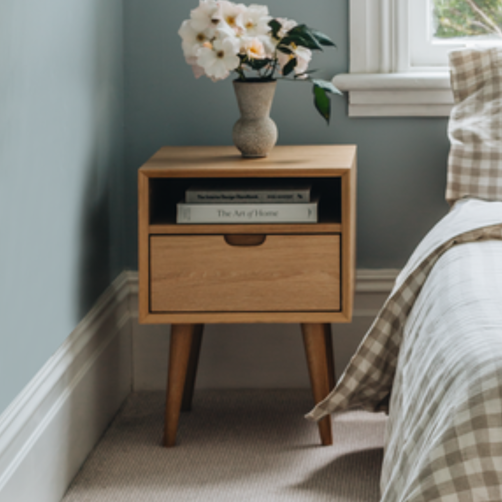 OSLO OAK BEDSIDE SQUARE