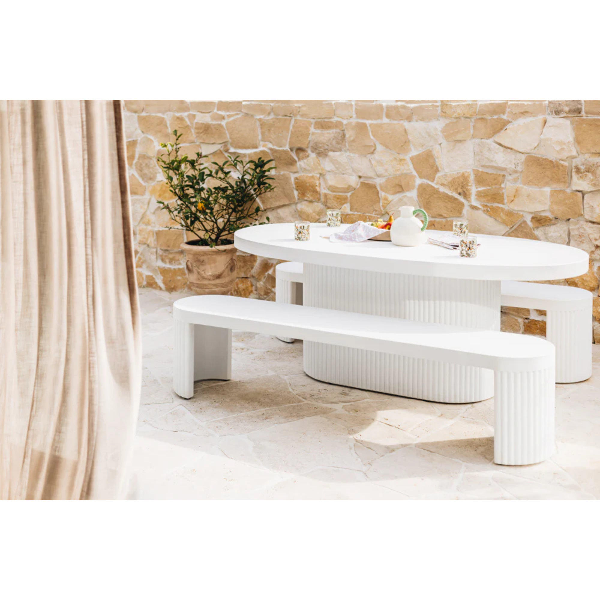 PALISADE OUTDOOR DINING TABLE