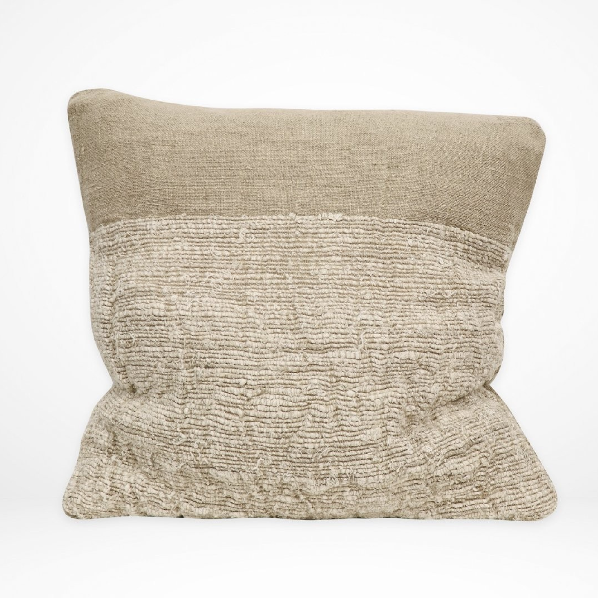 RAFFY CUSHION