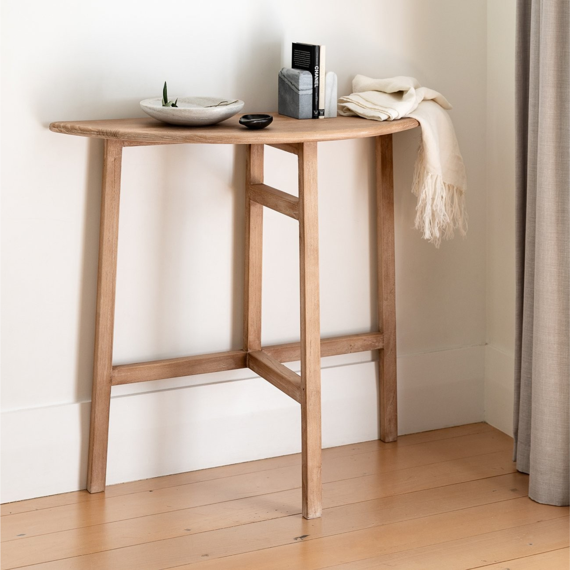 RAVENNA CONSOLE TABLE