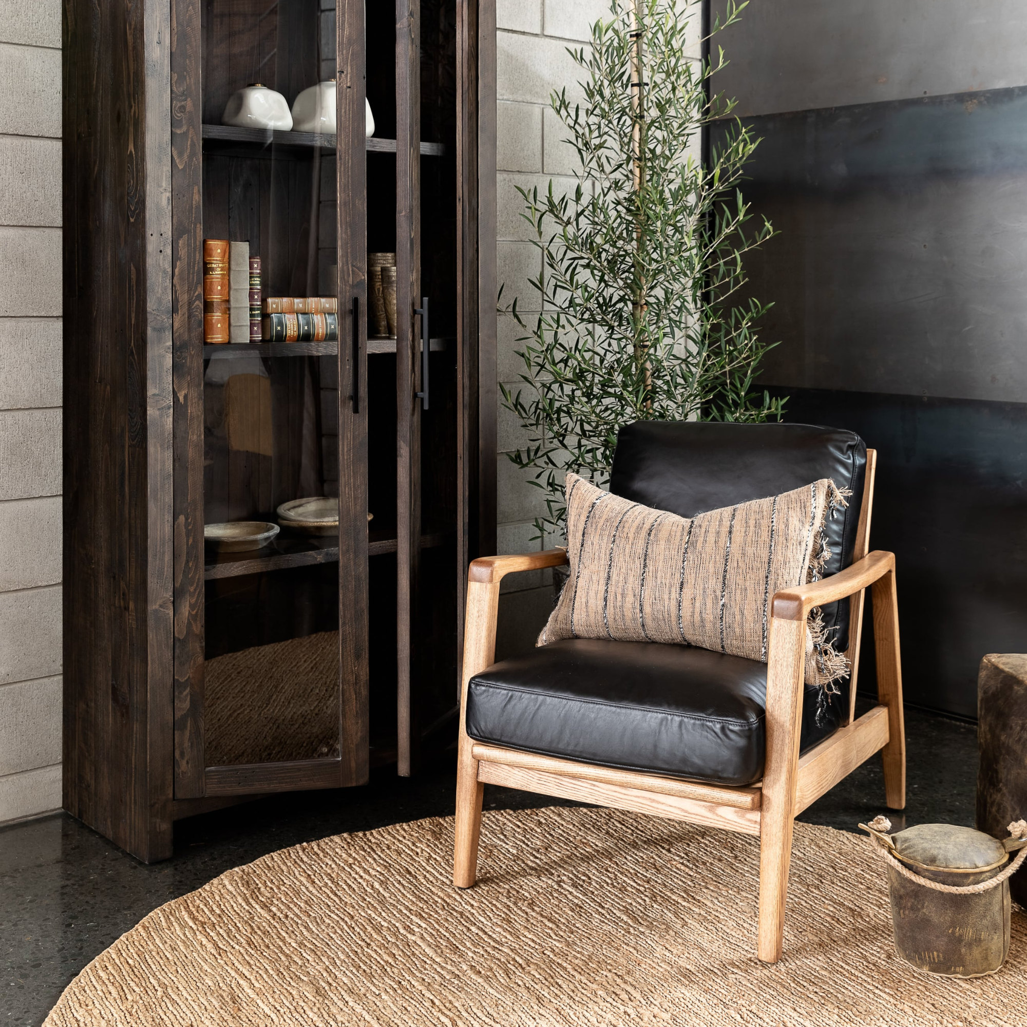 REID ASH & LEATHER ARMCHAIR | BLACK