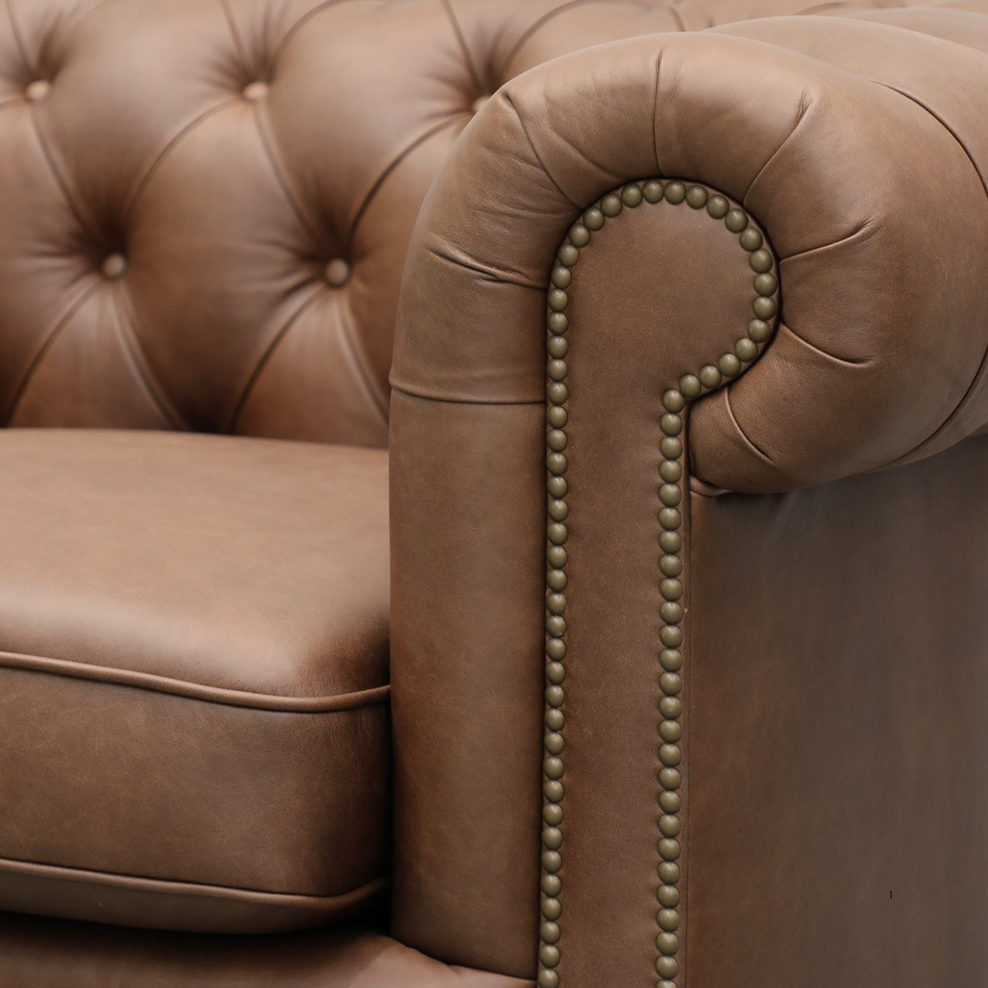 STANFORD 3 SEATER CHESTERFIELD | NUTMEG