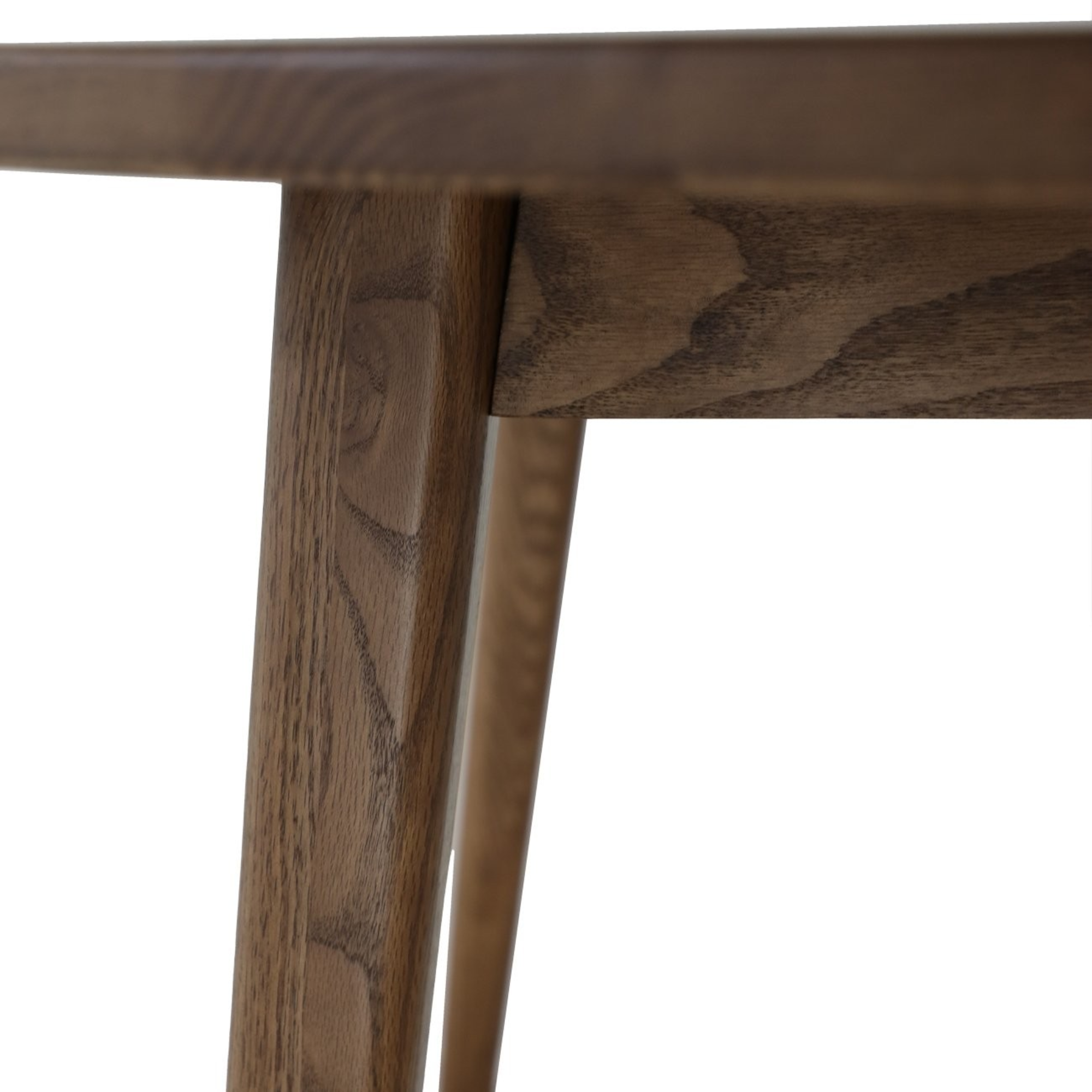 Vaasa 220 Dining Table | Walnut Oak