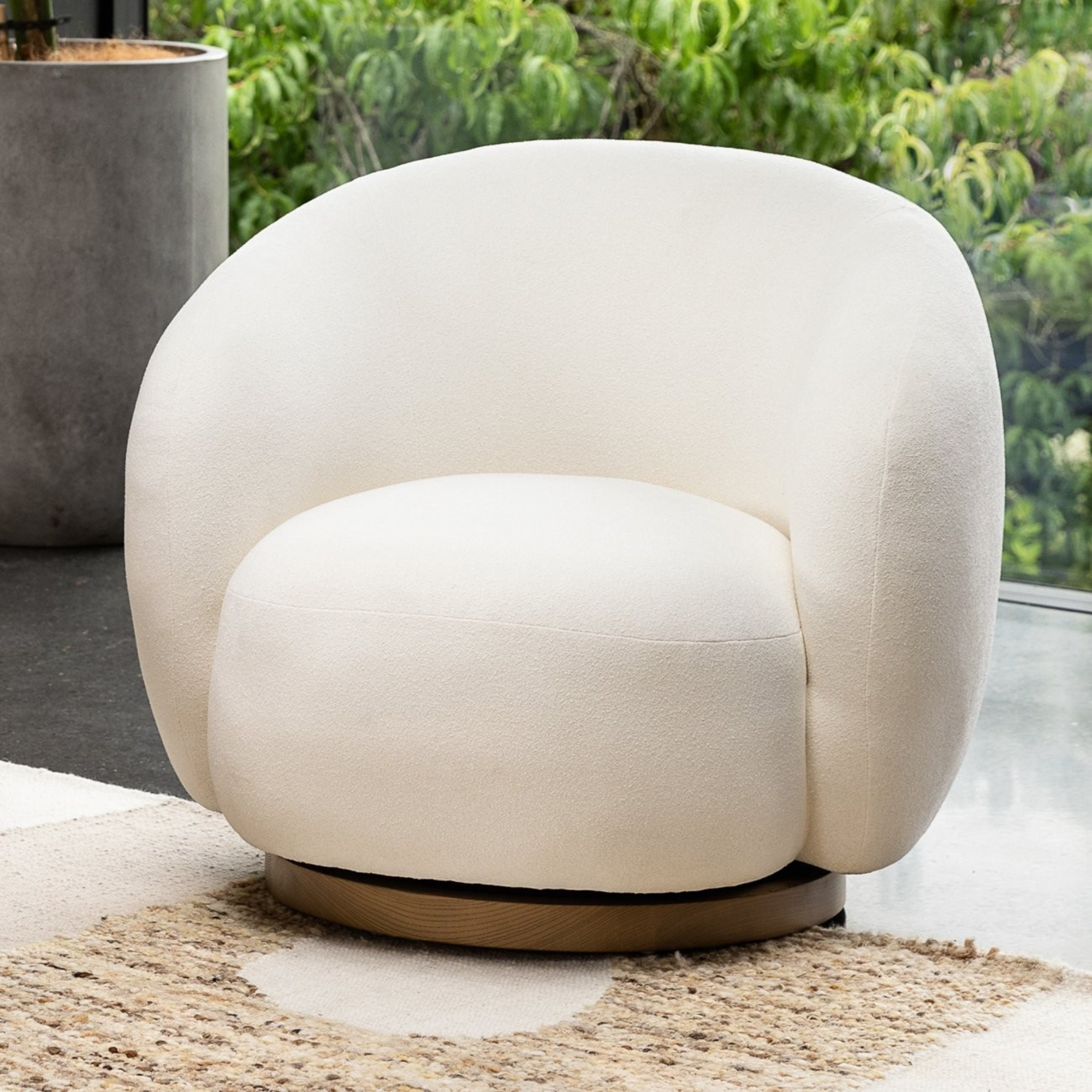 ARAN SWIVEL CHAIR | CREAM