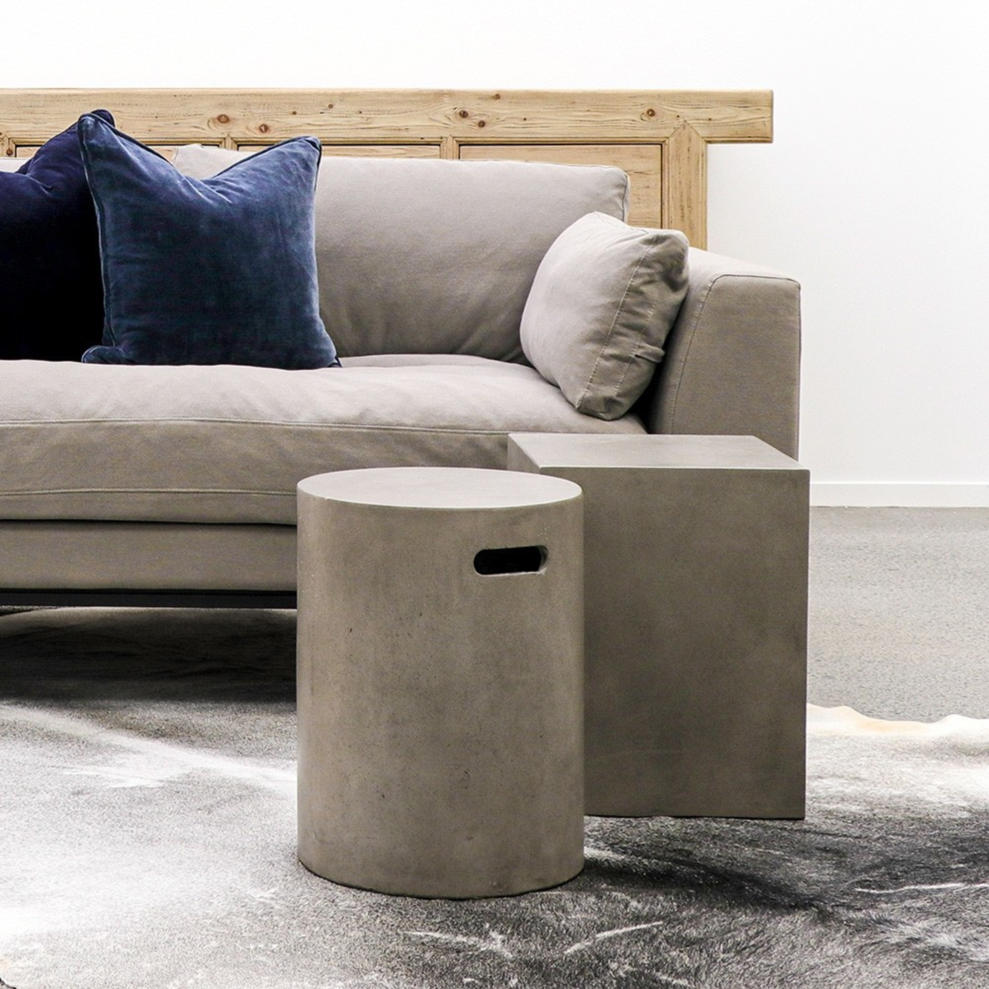 CONCRETE RECTANGLE SIDE TABLE | STOOL