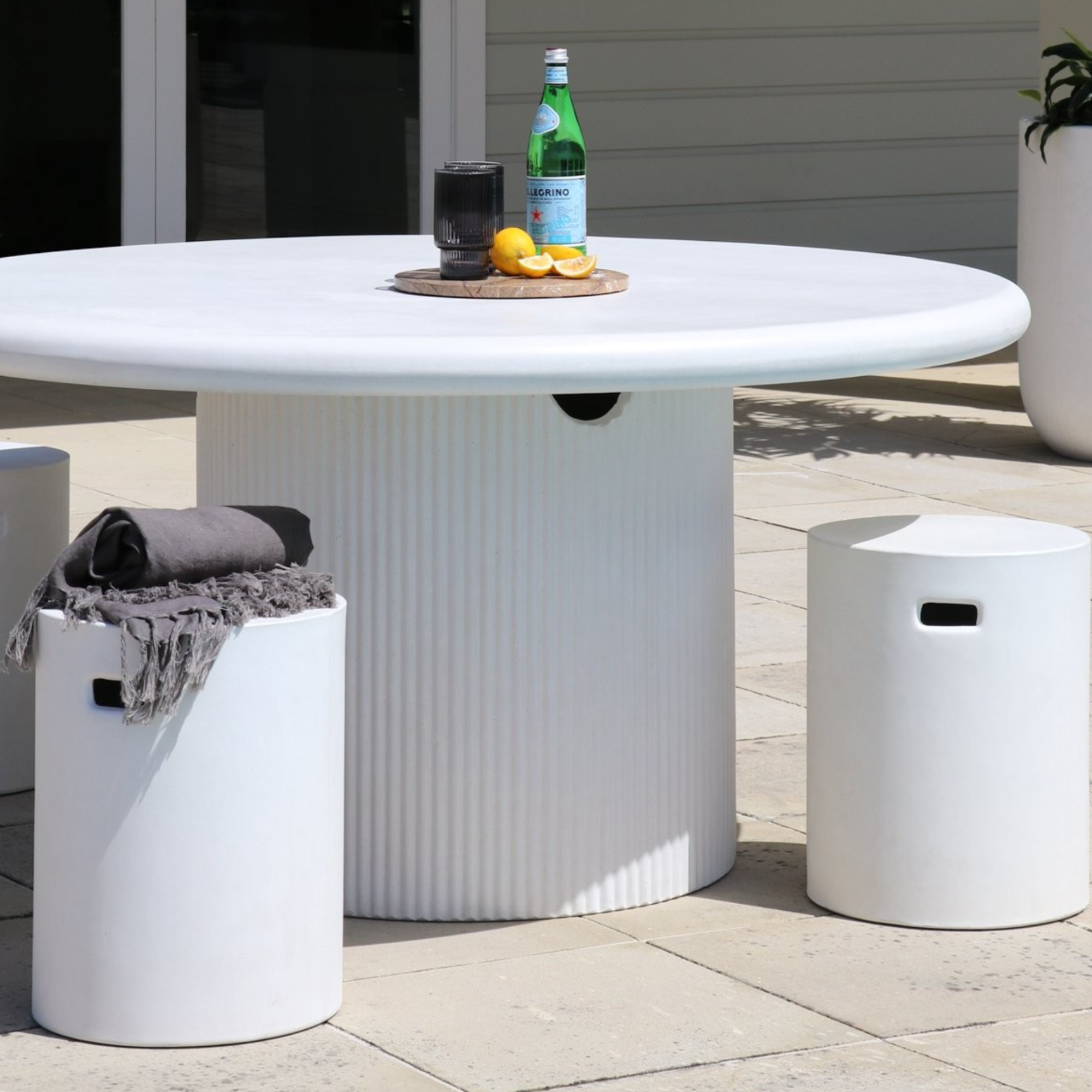 CONCRETE PIPE SIDE TABLE or STOOL | WHITE