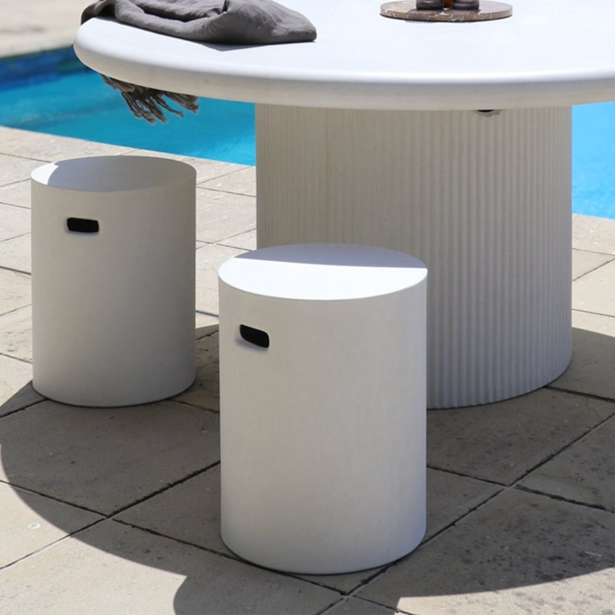 CONCRETE PIPE SIDE TABLE or STOOL | WHITE