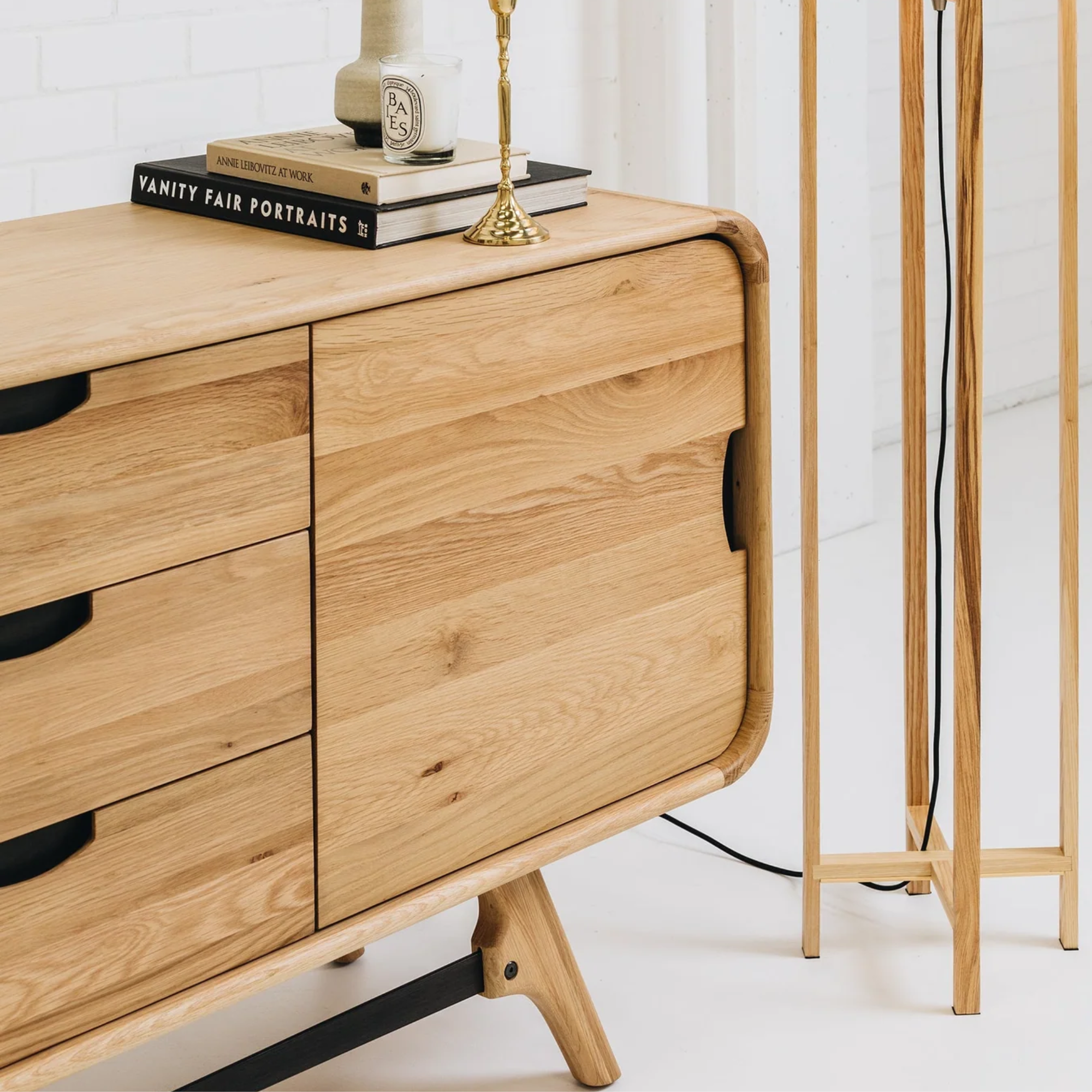 FLOW SIDEBOARD | BUFFET