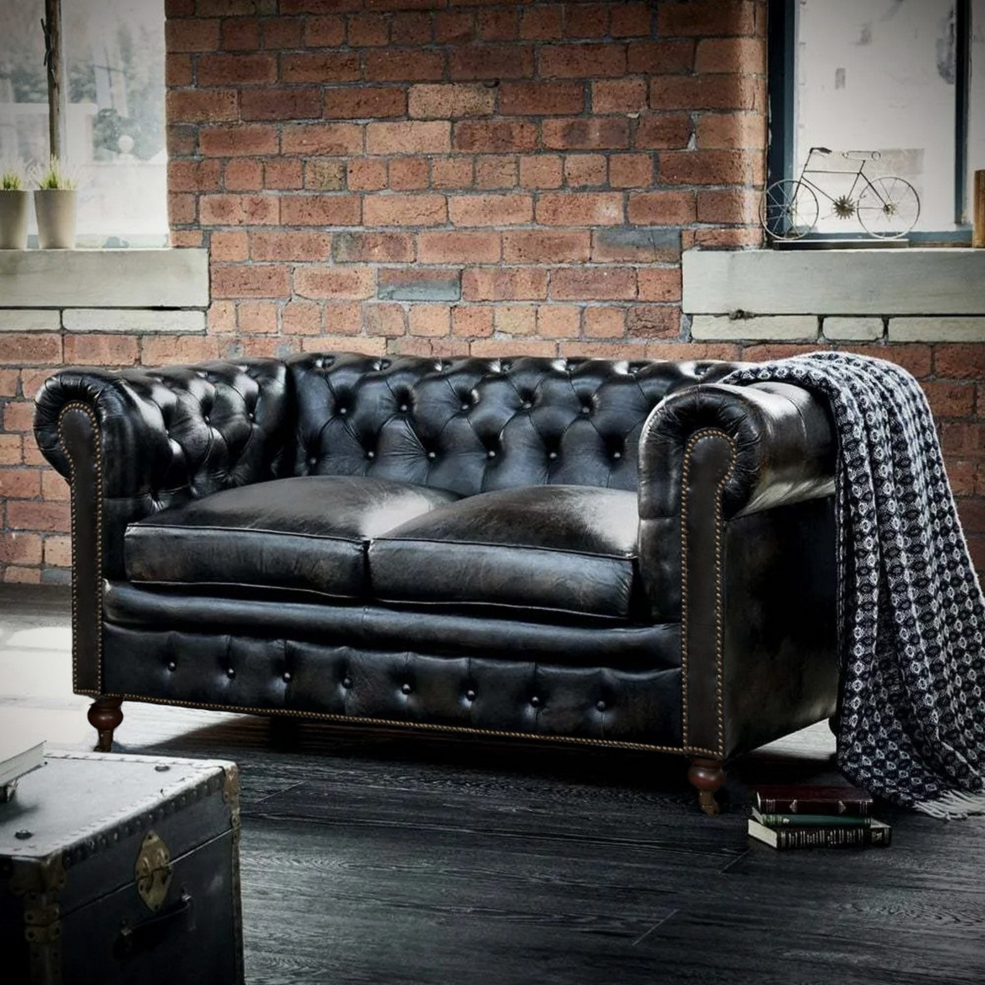 HAMPTON LEATHER 2 SEATER SOFA | BLACK