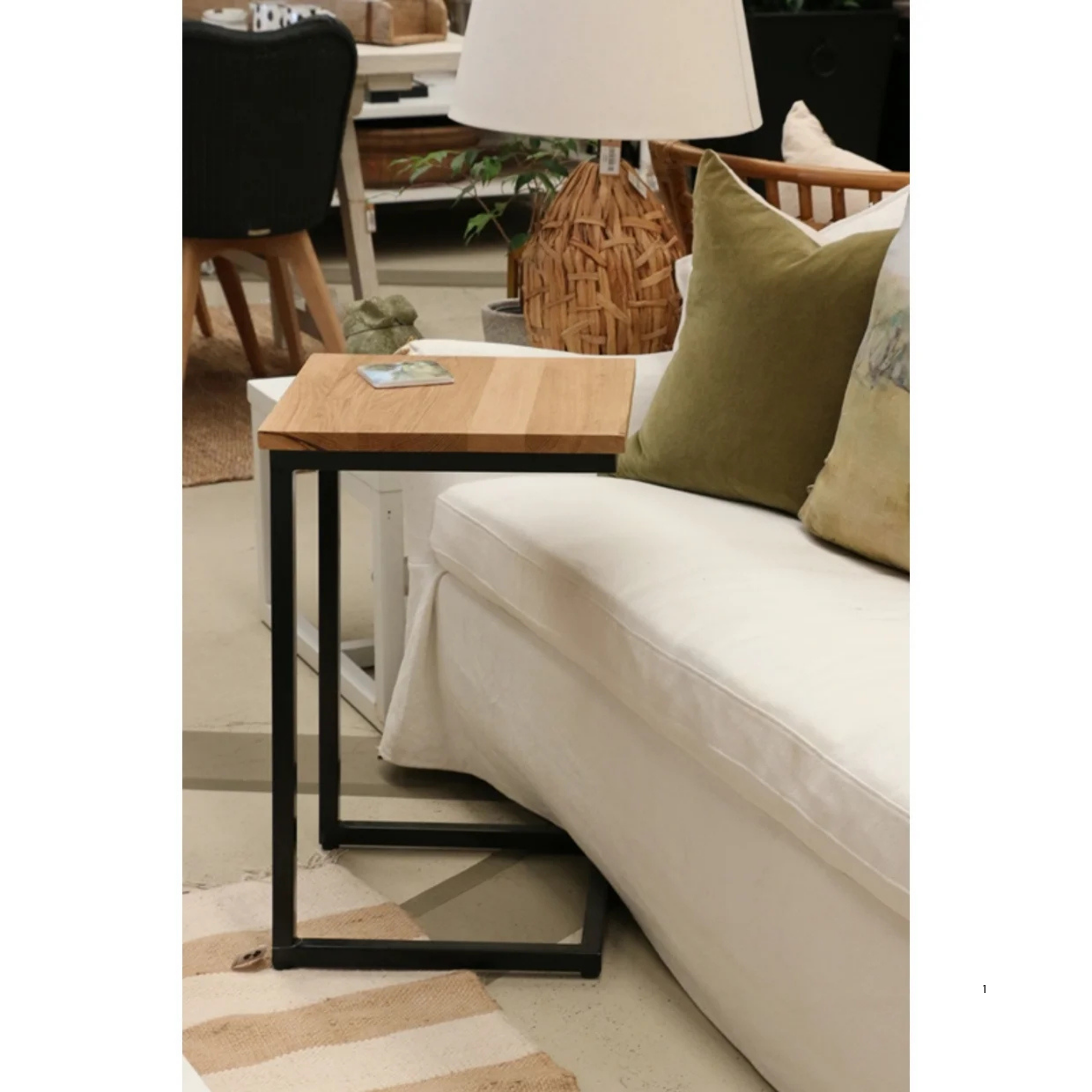 HARVEY SIDE TABLE | OAK & METAL
