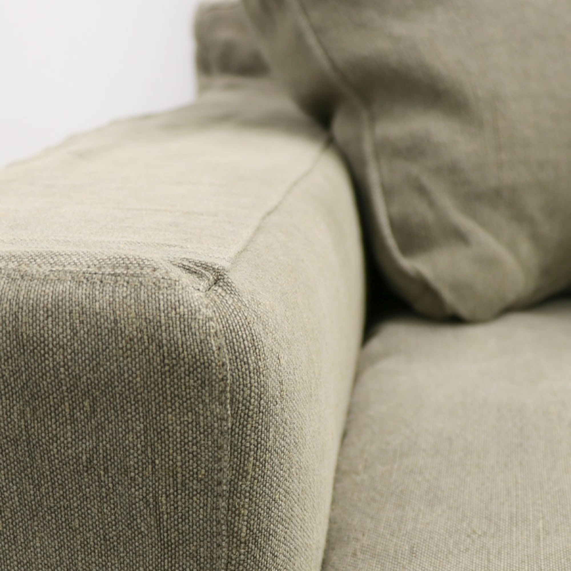 KEELY SLIPCOVER ARMCHAIR | 5 COLOURS