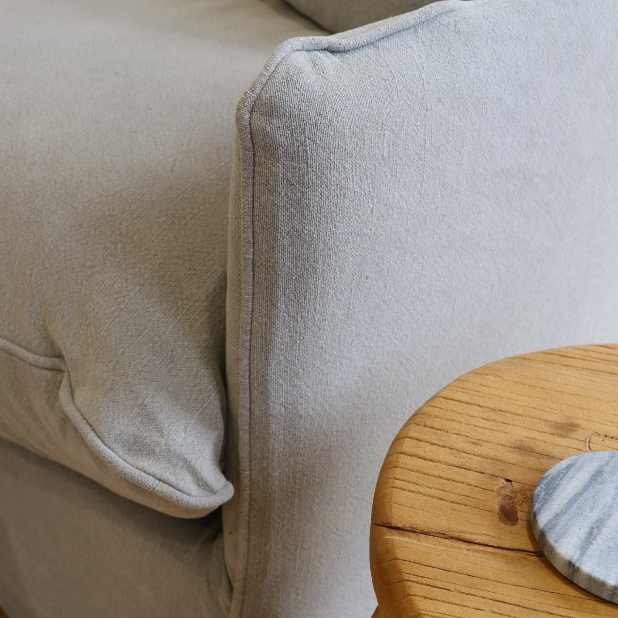 LOTUS SLIPCOVER 3 SEATER | CEMENT