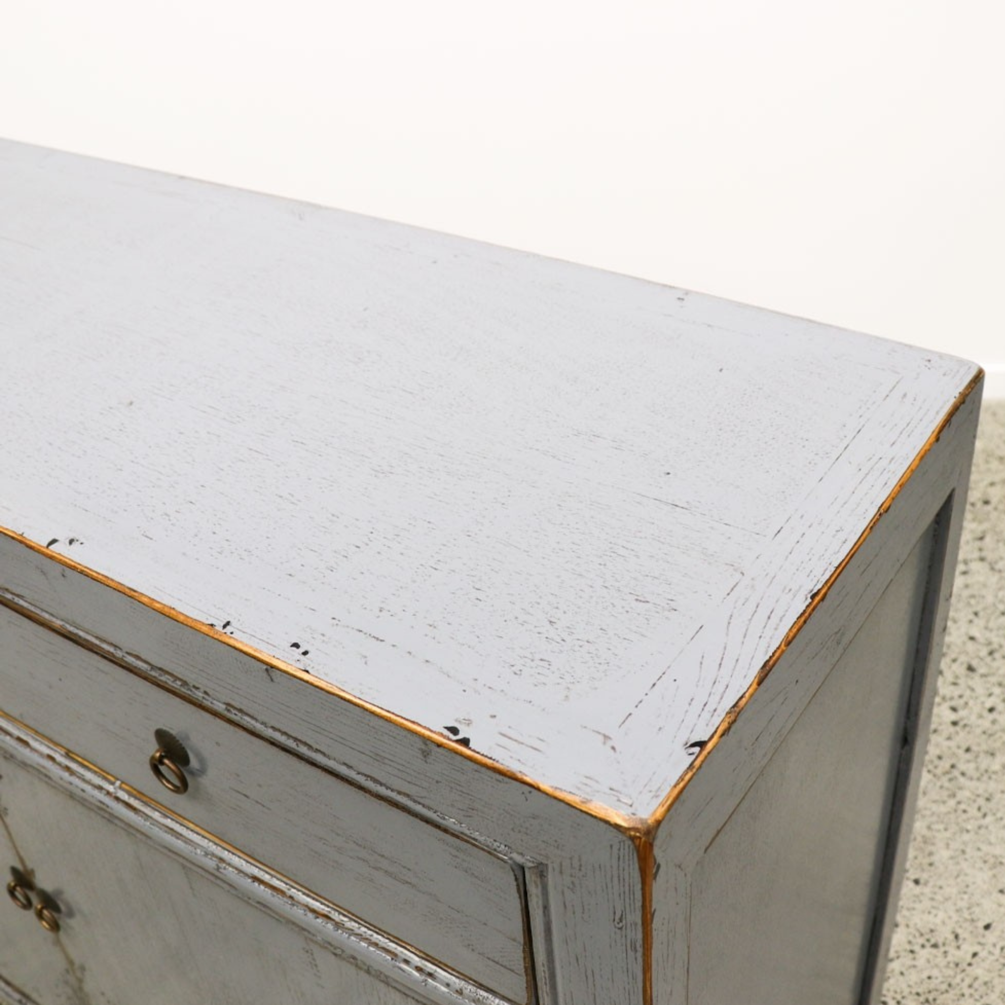 ORIENTAL 2 DOOR SIDEBOARD | VINTAGE GREY