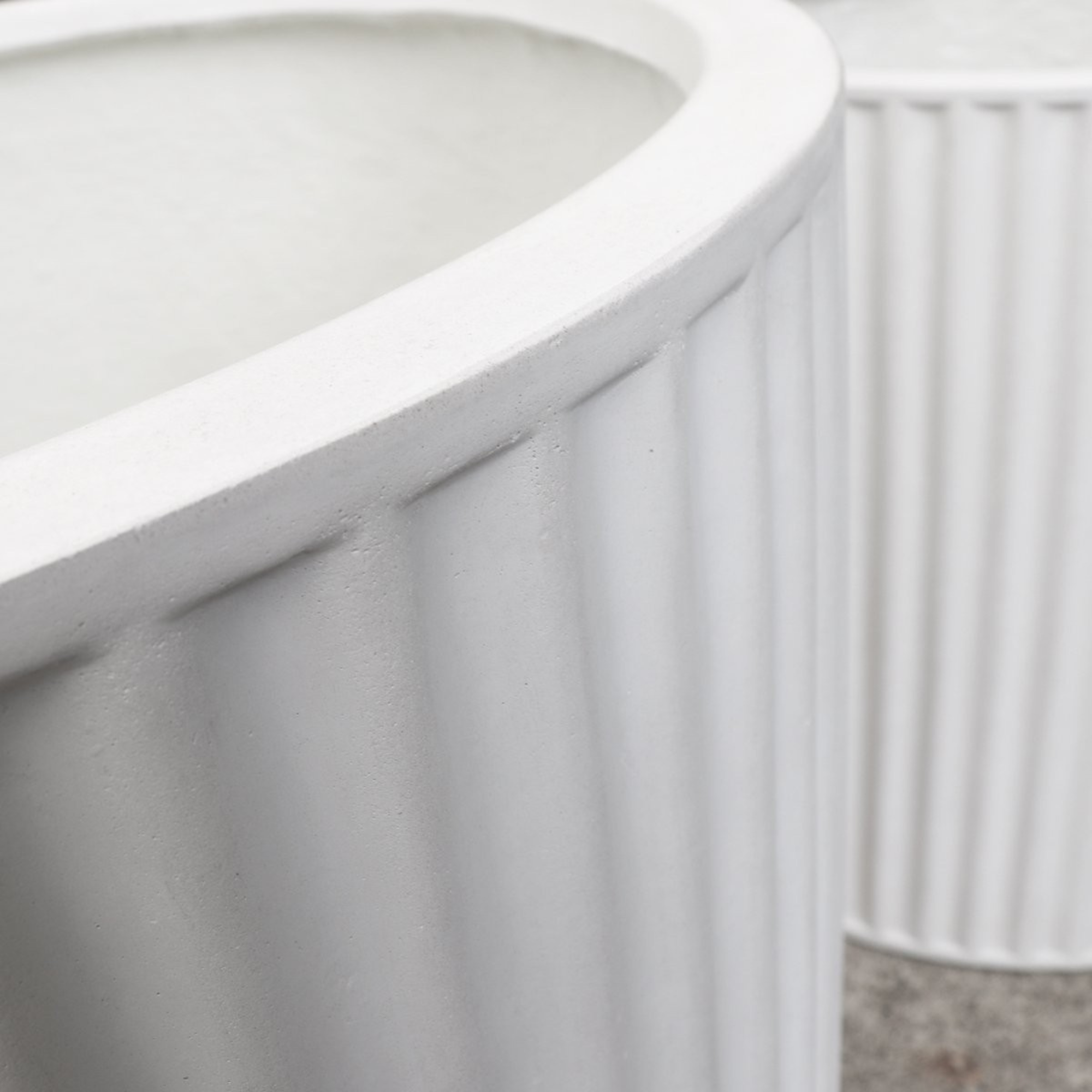 PIAKO RIBBED CYLINDER PLANTER | 3 SIZES | WHITE