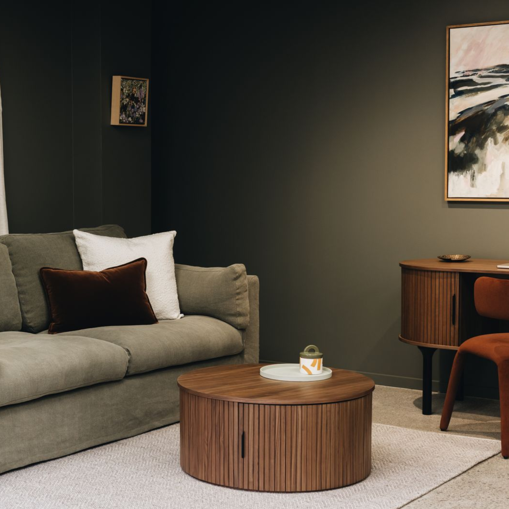 Palliser Round Coffee Table | Walnut