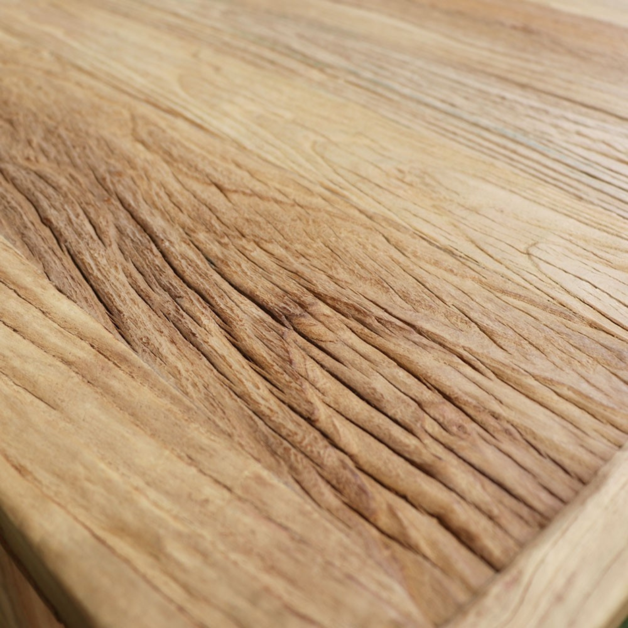PARQ 1800 DINING TABLE