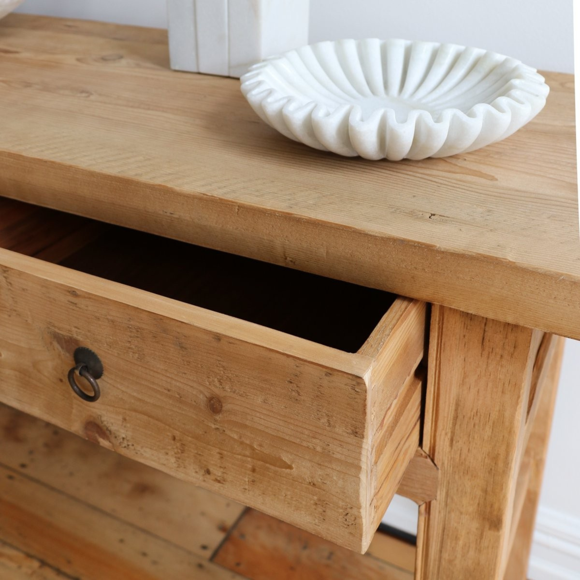 PARQ 3 DRAWER CONSOLE