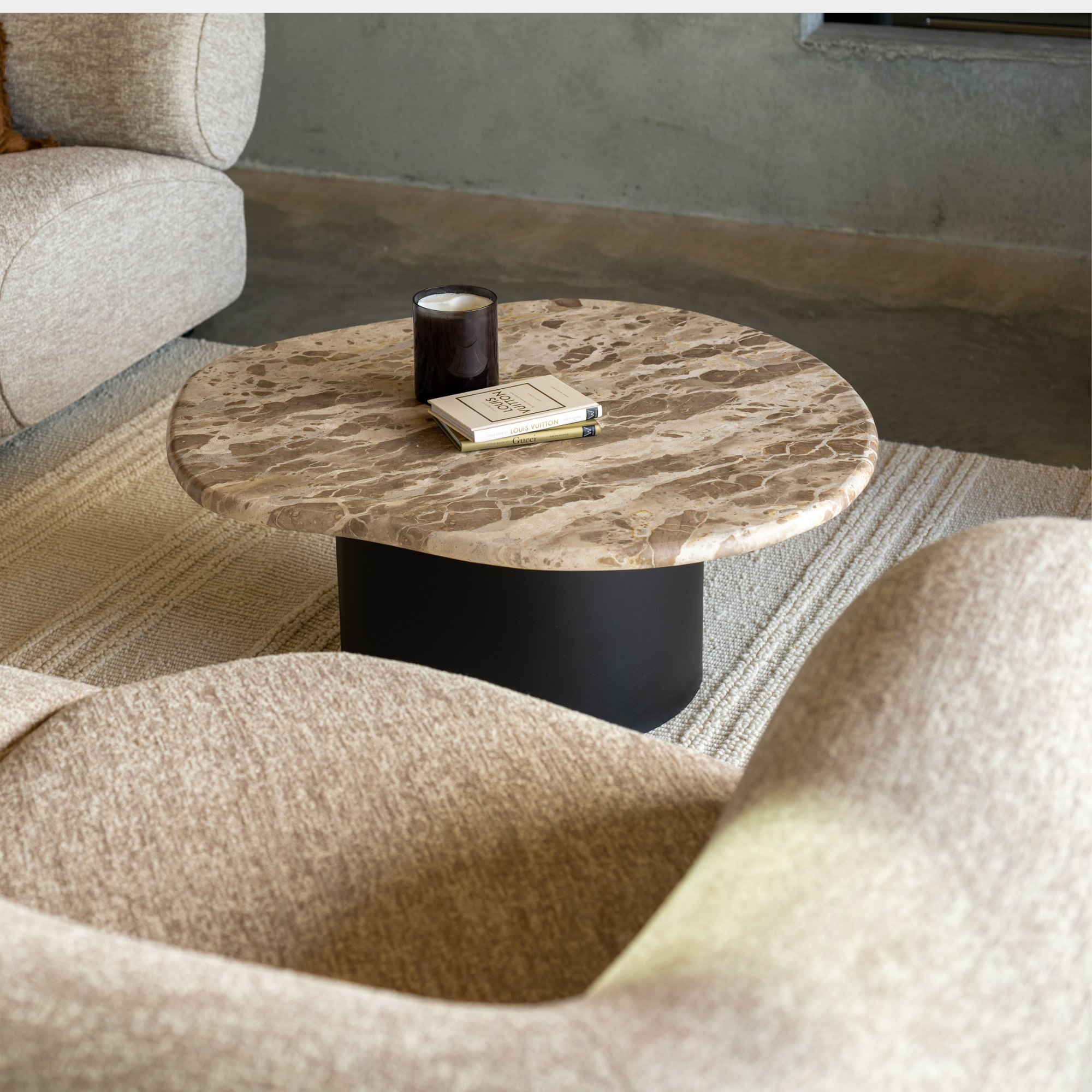 PETRA SIDE TABLE | BEIGE MARBLE