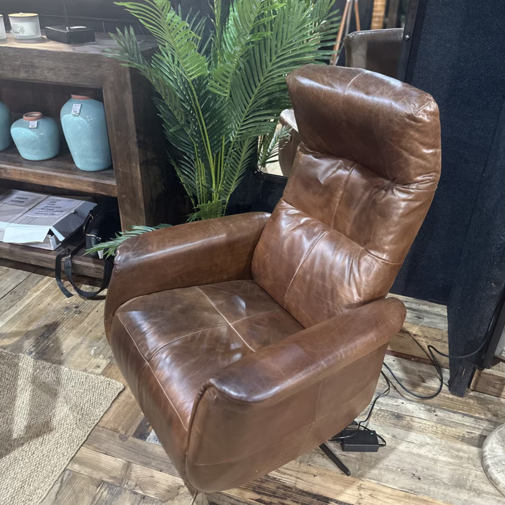 PROVIDENCE ELECTRIC RECLINER | VINTAGE CIGAR