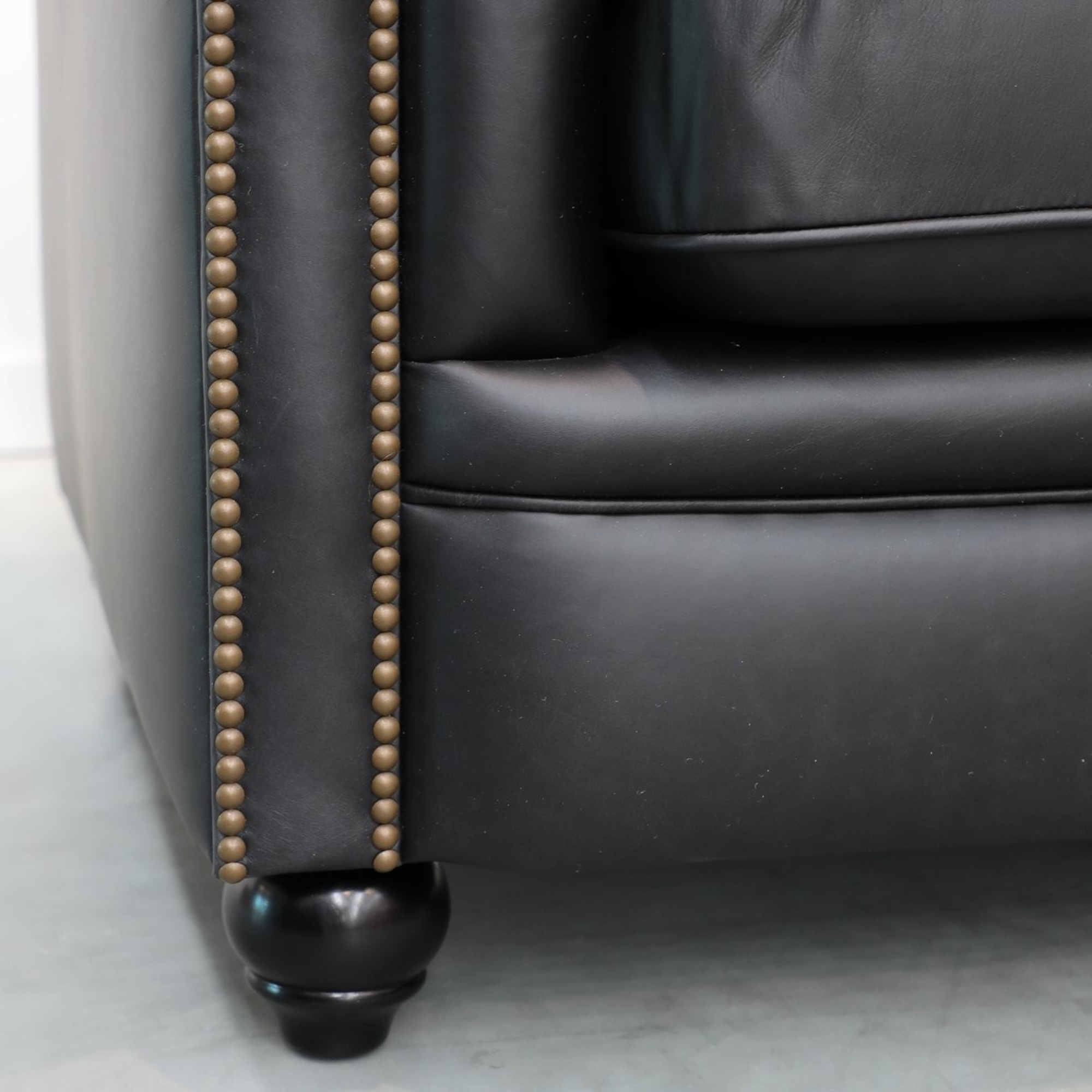 Stanhope 2 Seater Sofa | Onyx Leather
