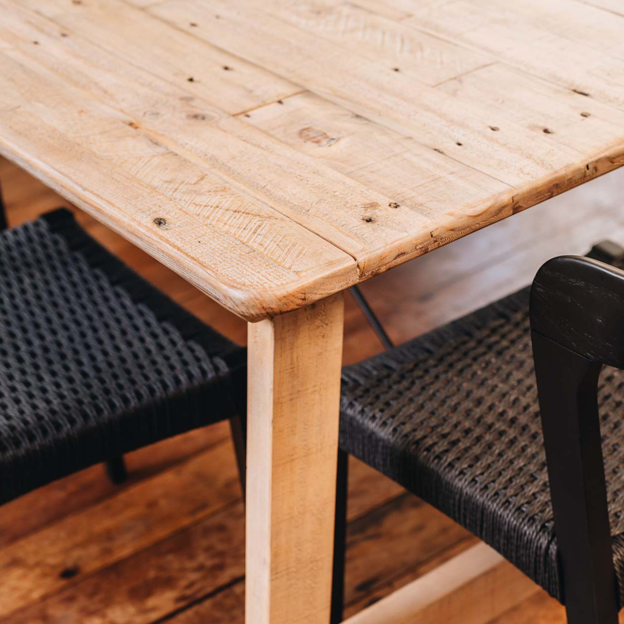 VIKTOR DINING TABLE | SOLID RECYCLED TIMBER