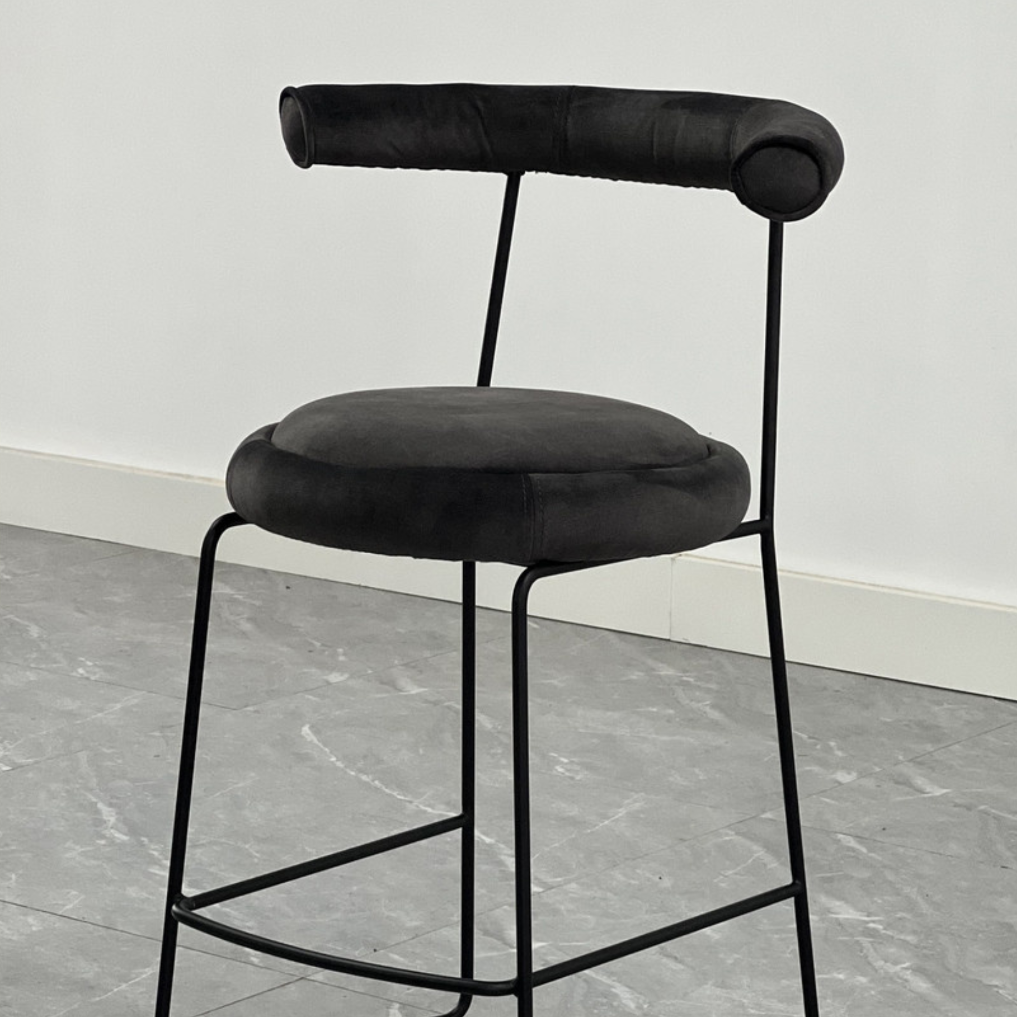 BERET BAR STOOL | 2 COLOURS