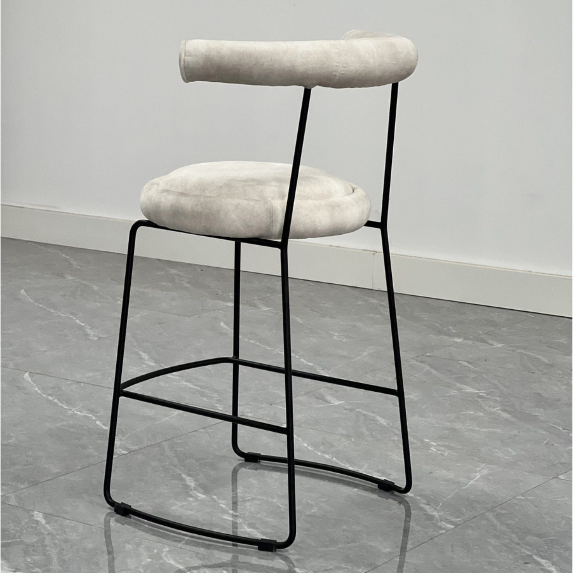 BERET BAR STOOL | 2 COLOURS