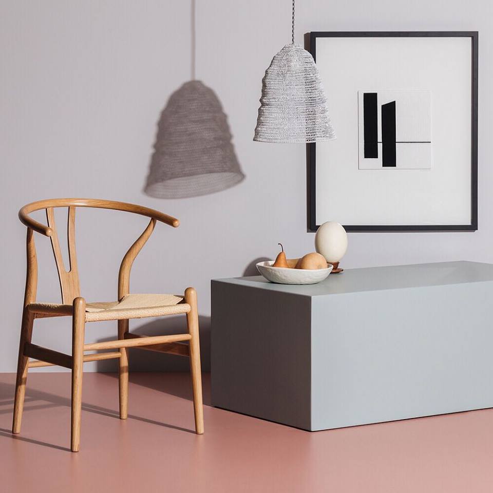 WISHBONE SOLID OAK CHAIR | NATURAL