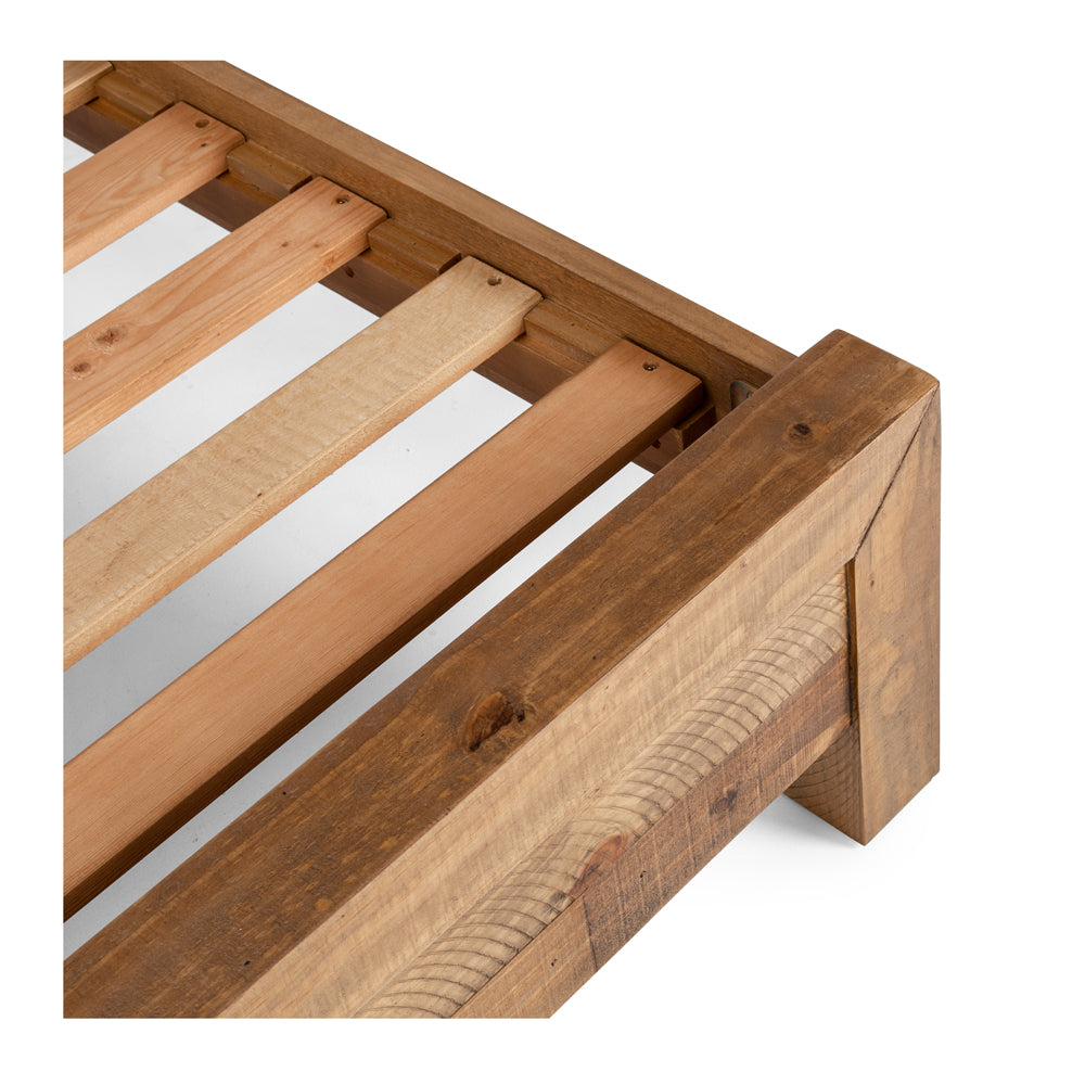 RAGLAN SLAT BED | QUEEN