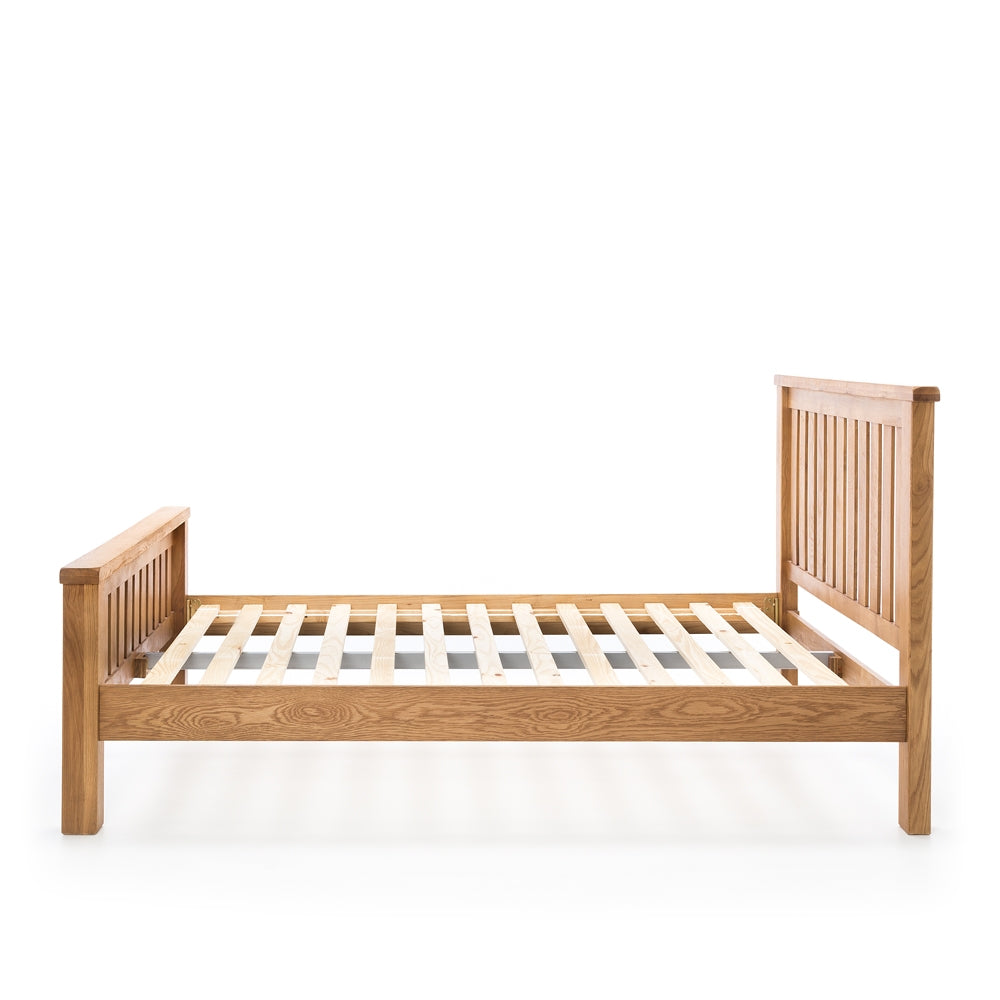 SALISBURY OAK QUEEN SLAT BED