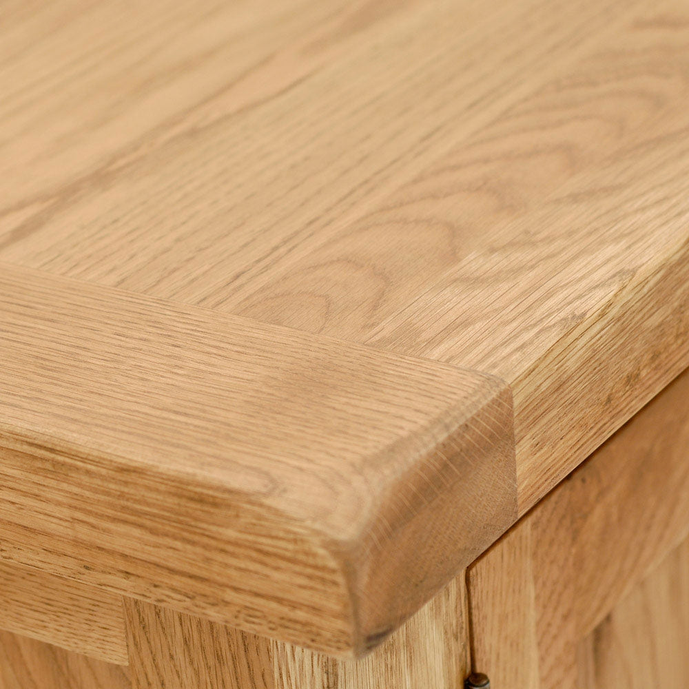 SALISBURY SMALL 900 ENTERTAINMENT UNIT