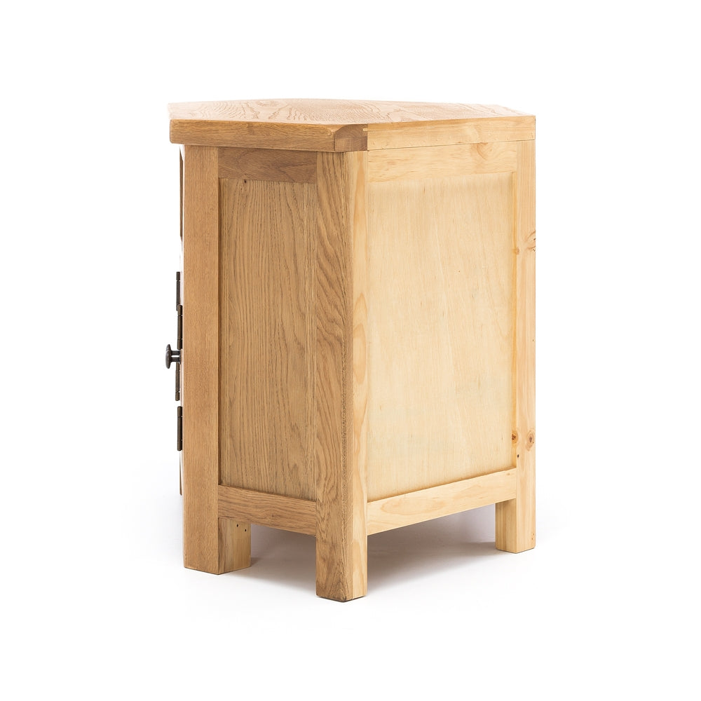 SALISBURY OAK CORNER ENTERTAINMENT UNIT