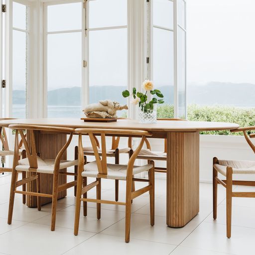 WISHBONE SOLID OAK CHAIR | NATURAL