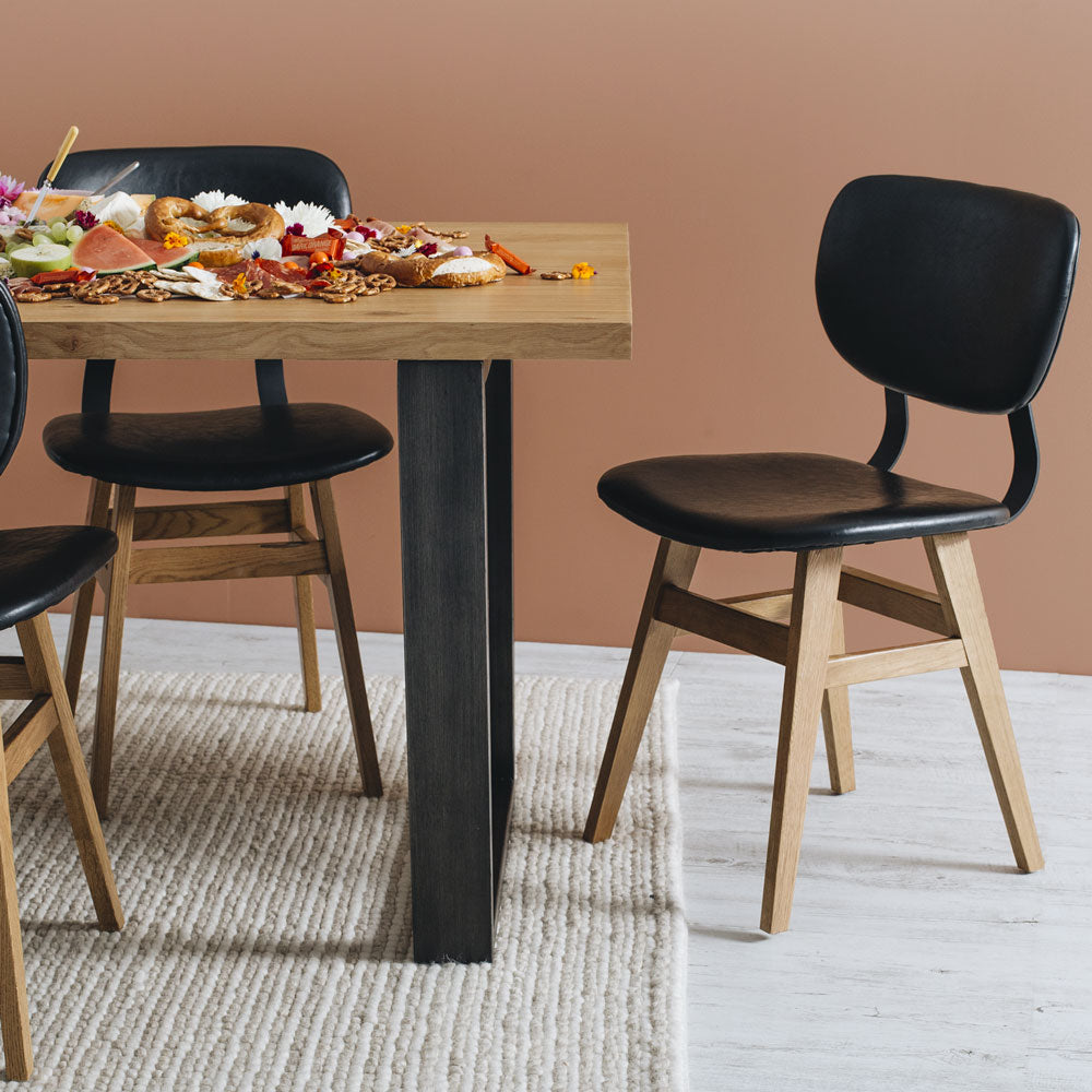 NEW YORKER 2000 DINING TABLE