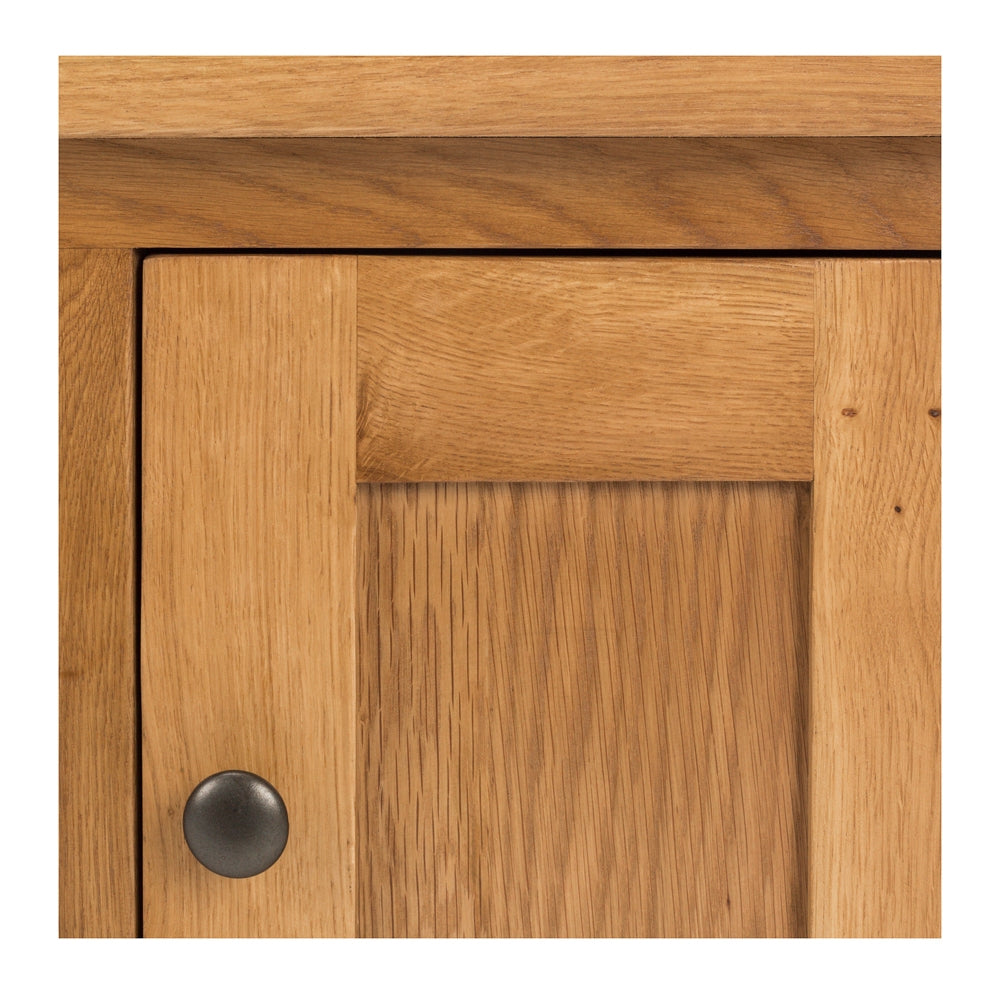 SALISBURY SMALL 1200 ENTERTAINMENT UNIT