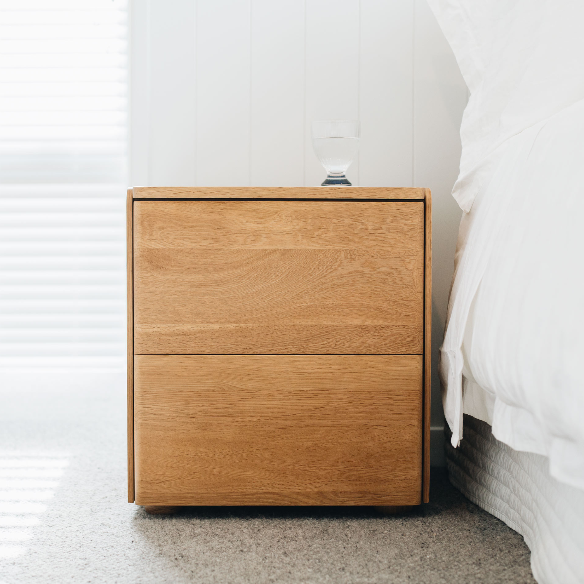 CUBE OAK BEDSIDE TABLE