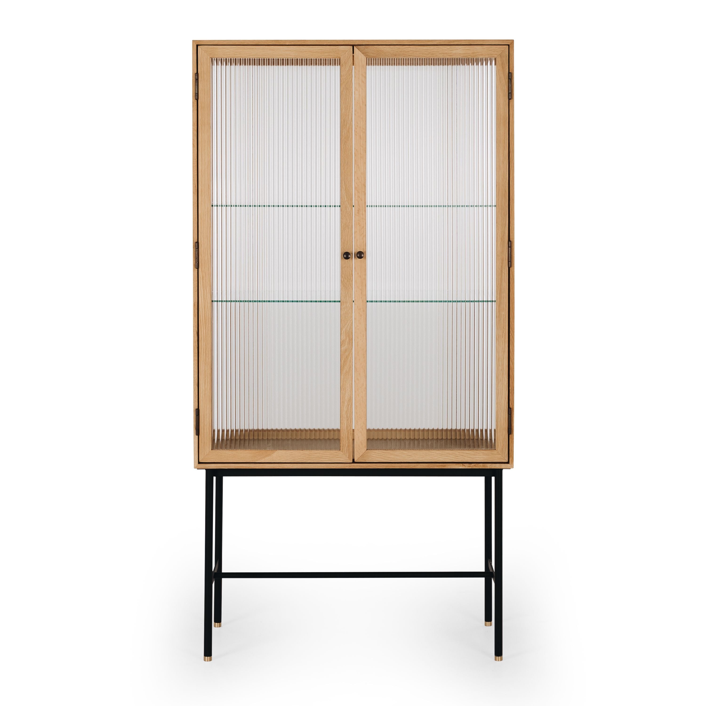 KOBE HIGHBOARD FLUTED GLASS | NATURAL OAK