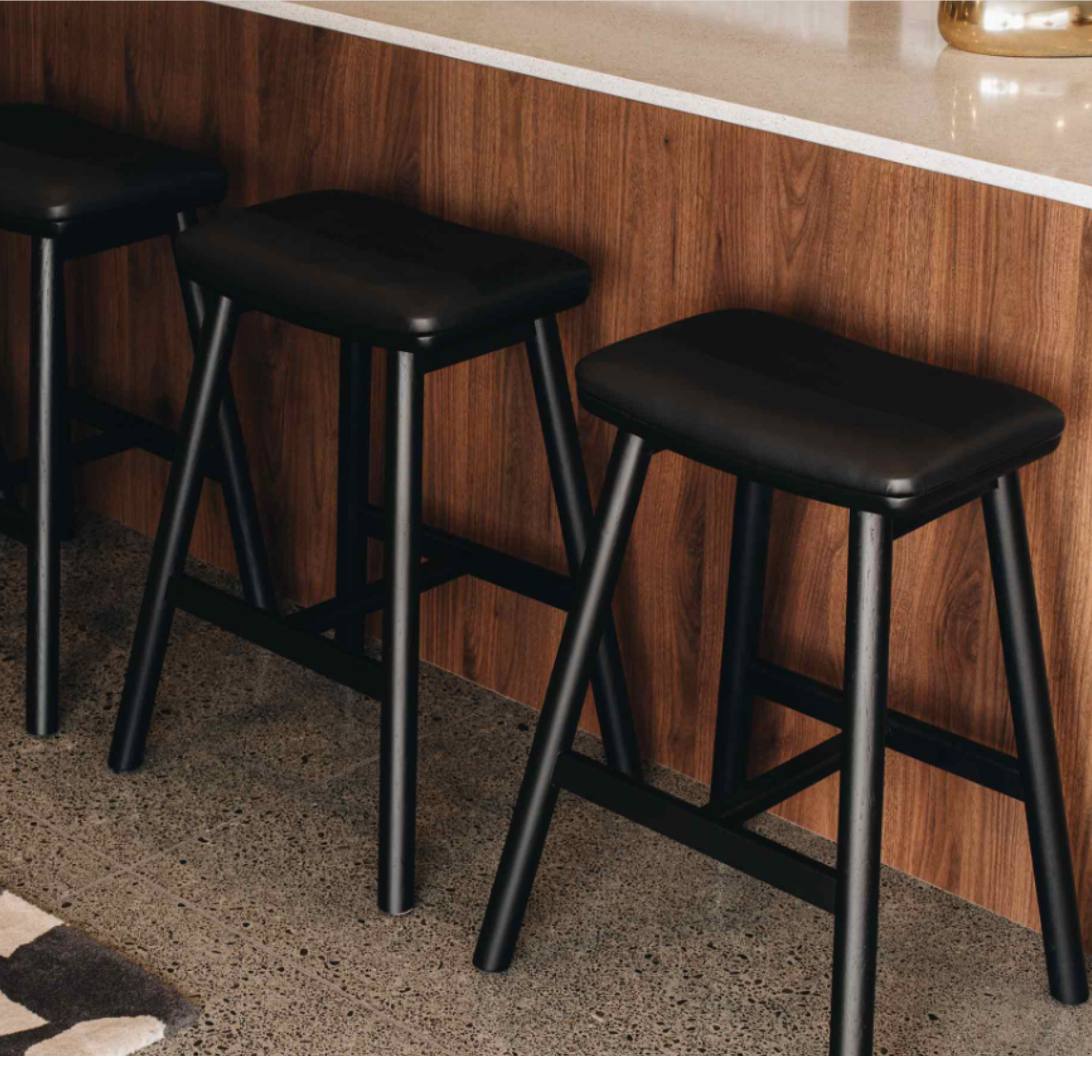 HUE OAK BARSTOOL | BLACK