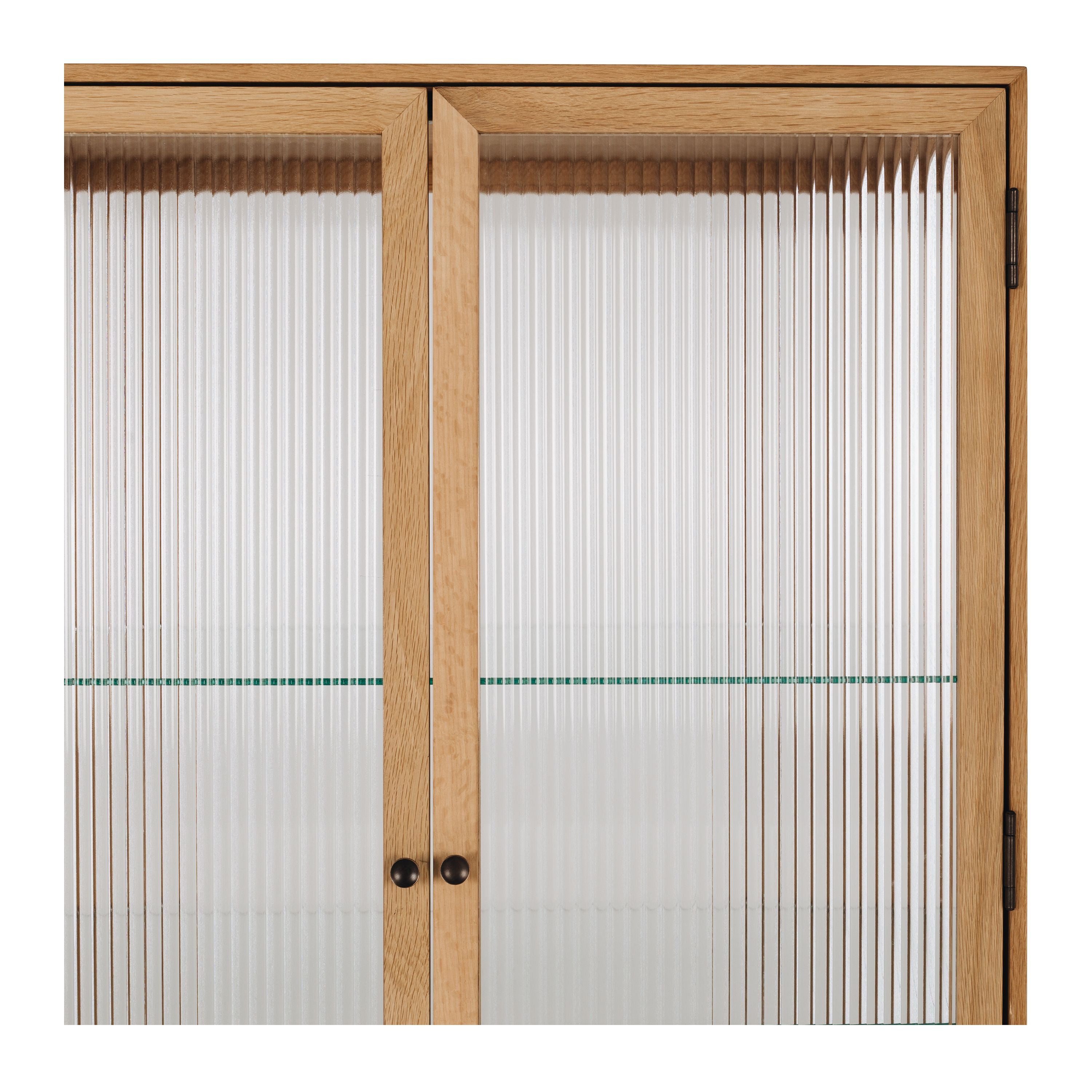 KOBE HIGHBOARD FLUTED GLASS | NATURAL OAK